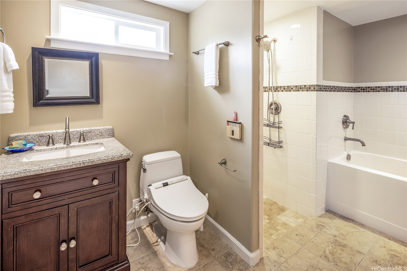 Honolulu, Hawaii, 96825, United States, 3 Bedrooms Bedrooms, ,3 BathroomsBathrooms,Residential,For Sale,1987941