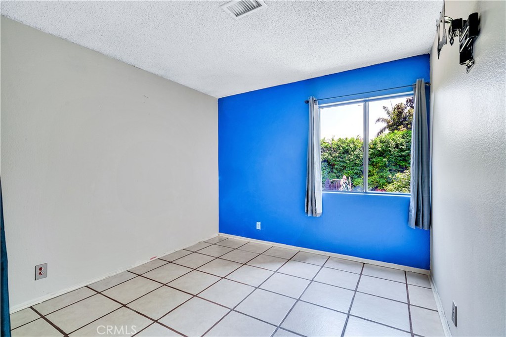 Rialto, California, 92376, United States, 3 Bedrooms Bedrooms, ,3 BathroomsBathrooms,Residential,For Sale,1909266