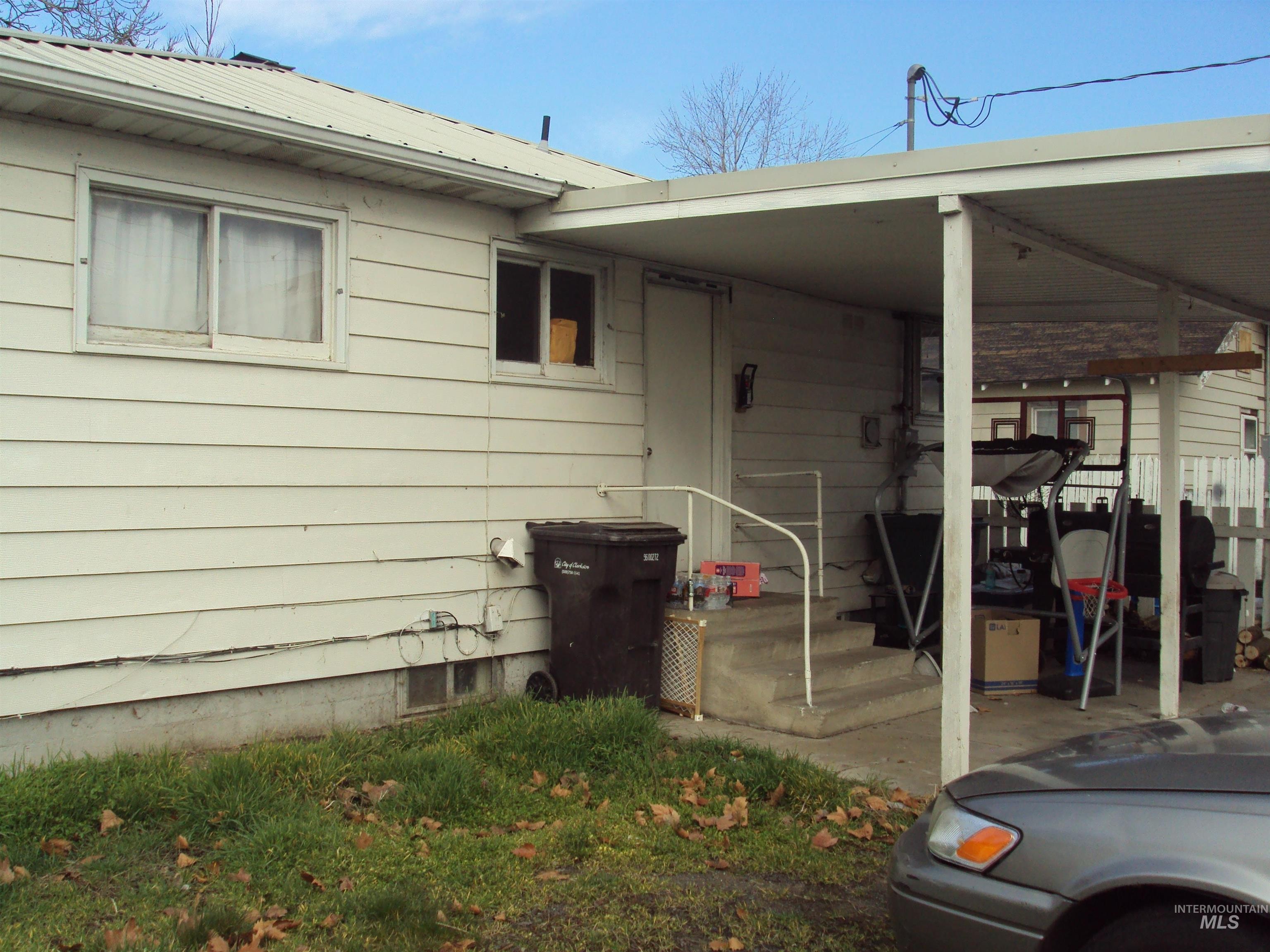 Clarkston, Washington, 99403, United States, 9 Bedrooms Bedrooms, ,5 BathroomsBathrooms,Residential,For Sale,1882105
