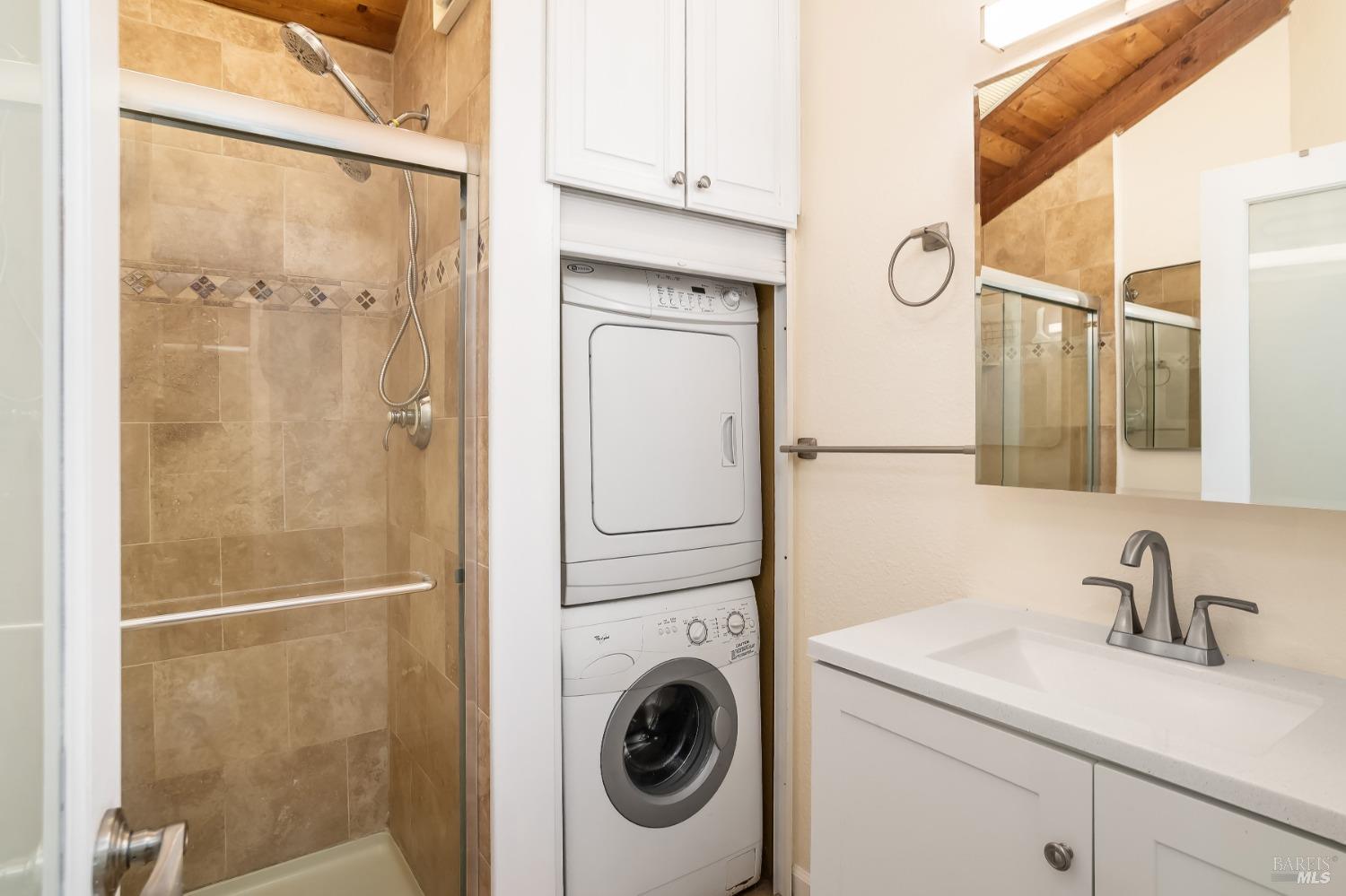 Sausalito, California, 94965, United States, 1 Bedroom Bedrooms, ,1 BathroomBathrooms,Residential,For Sale,1804395