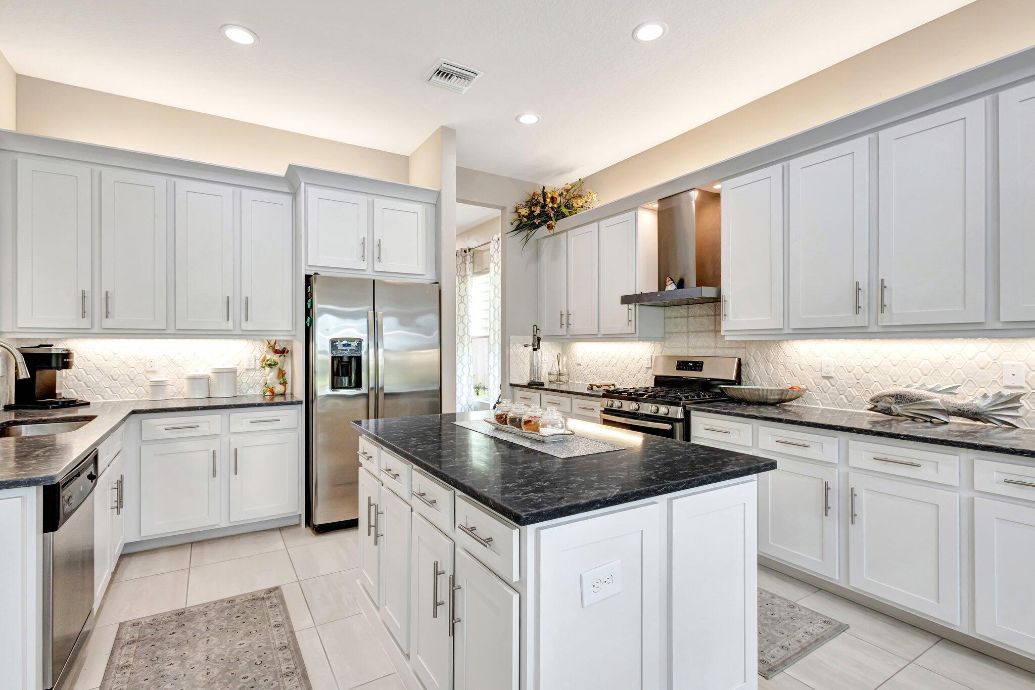 Port St Lucie, Florida, 34987, United States, 3 Bedrooms Bedrooms, ,4 BathroomsBathrooms,Residential,For Sale,1980849