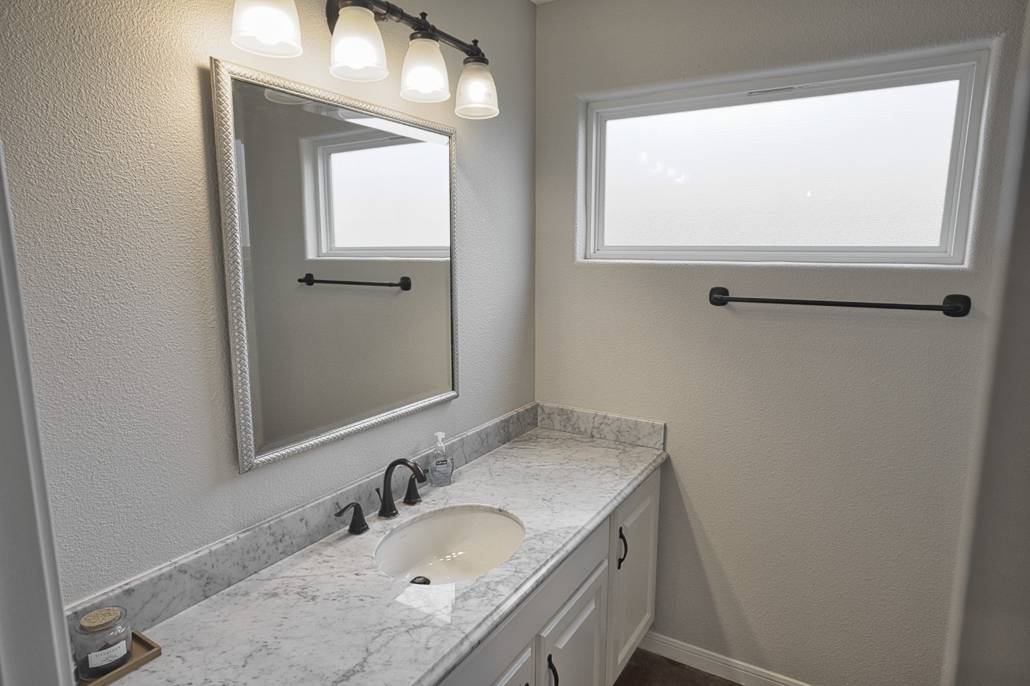 Brazoria, Texas, 77422, United States, 6 Bedrooms Bedrooms, ,6 BathroomsBathrooms,Residential,For Sale,1978625