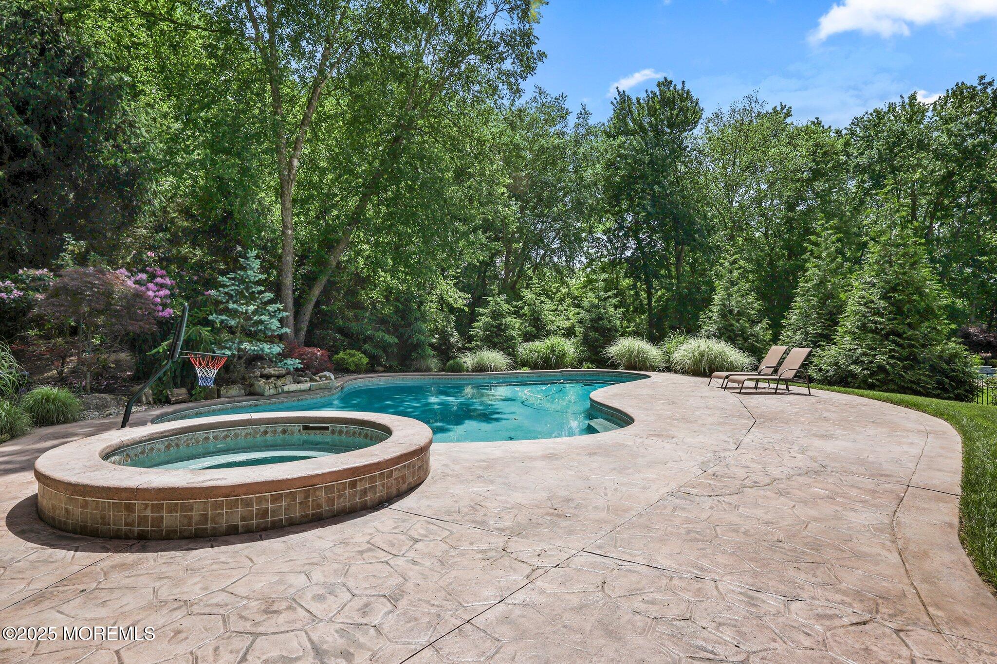 Manalapan, New Jersey, 07726, United States, 4 Bedrooms Bedrooms, ,5 BathroomsBathrooms,Residential,For Sale,1823230