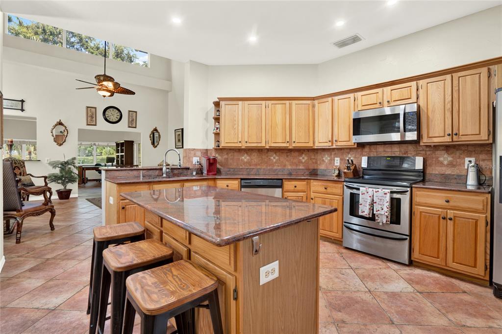 Lake Mary, Florida, 32746, United States, 3 Bedrooms Bedrooms, ,3 BathroomsBathrooms,Residential,For Sale,1779515