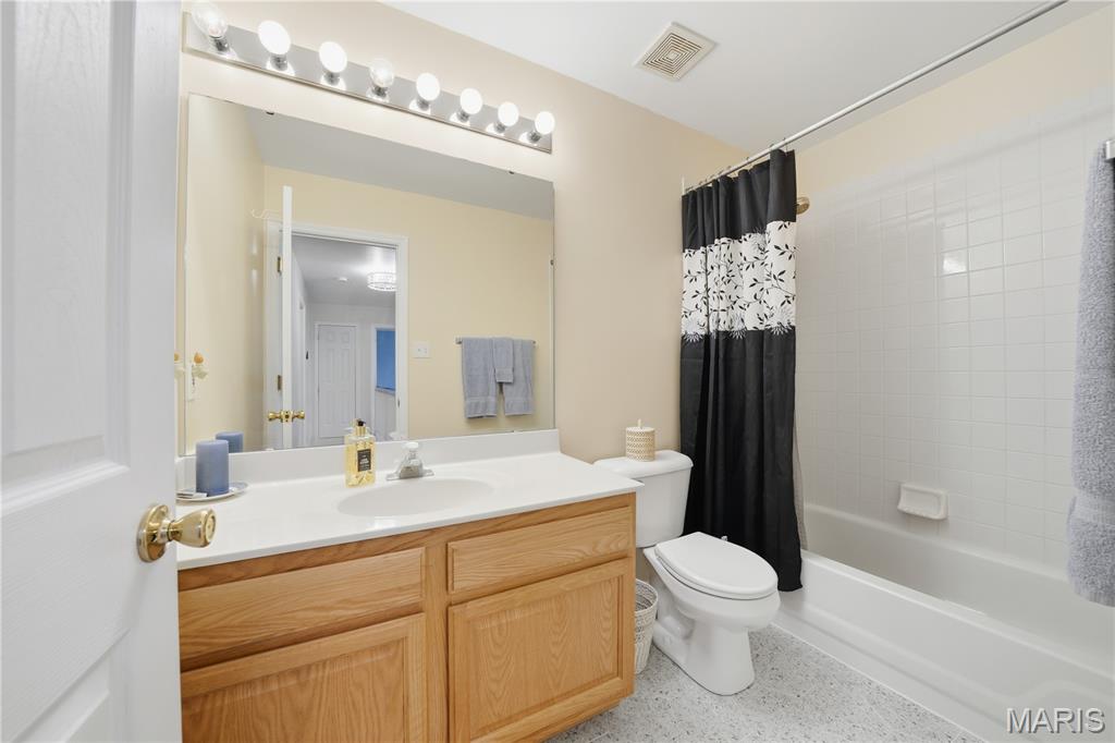 Wildwood, Missouri, 63011, United States, 4 Bedrooms Bedrooms, ,3 BathroomsBathrooms,Residential,For Sale,1962420