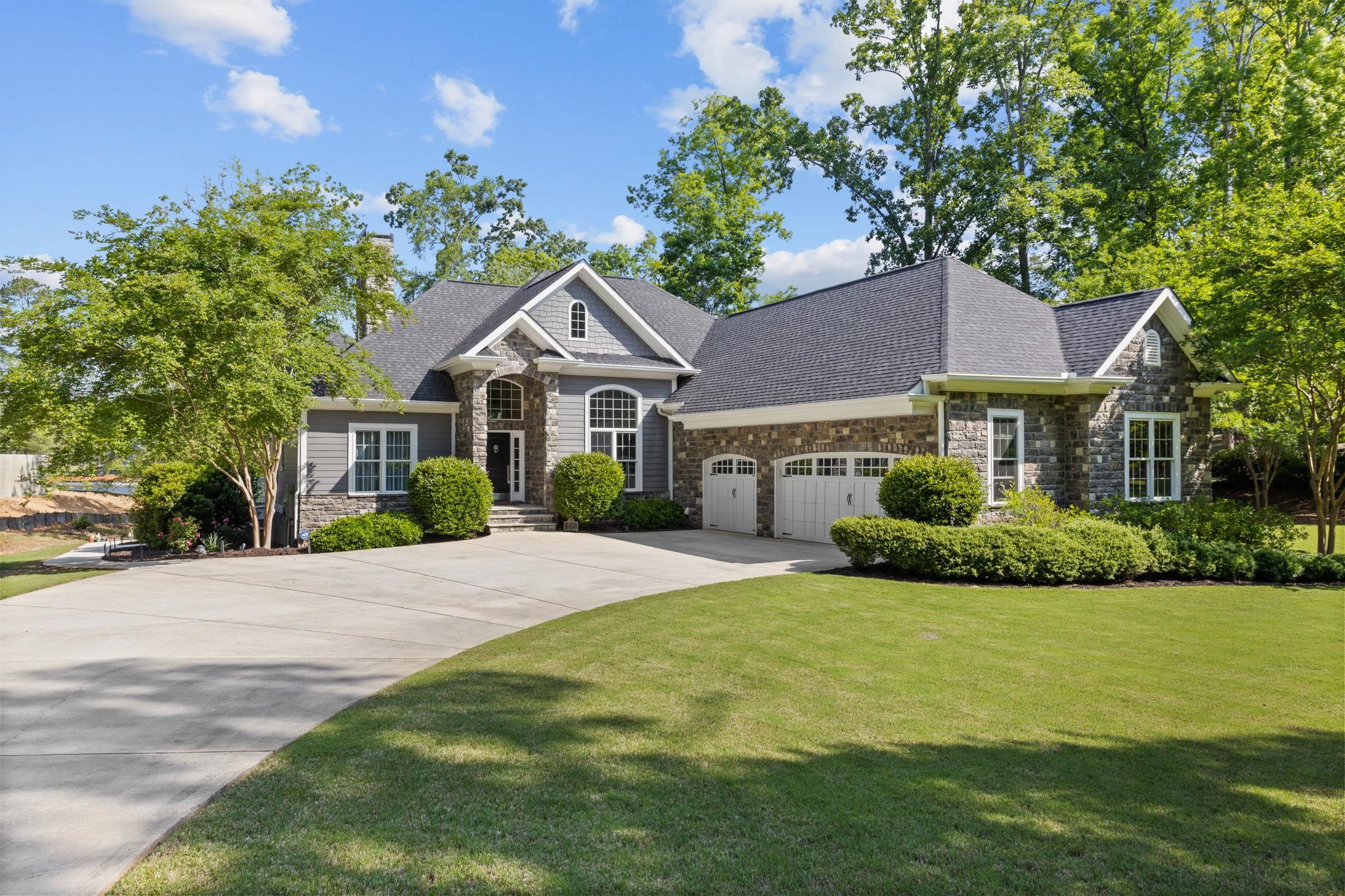 Ninety Six, South Carolina, 29666, United States, 4 Bedrooms Bedrooms, ,4 BathroomsBathrooms,Residential,For Sale,1792432