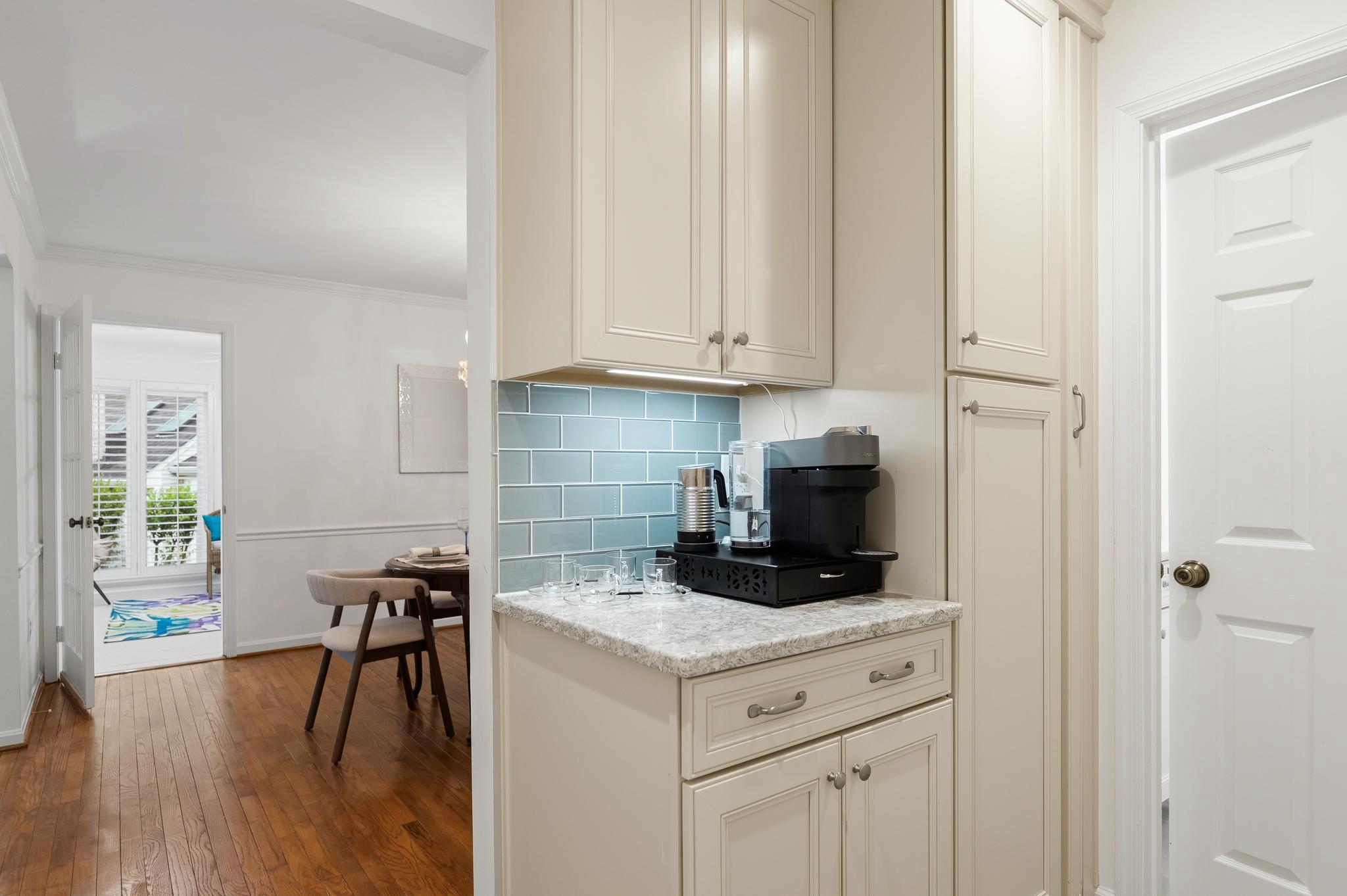 7905 Belleflower Drive, Springfield, VA, 22152 - 物件實景