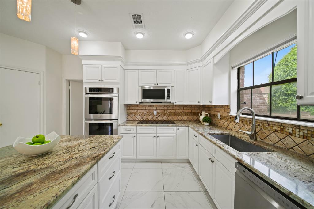 Sugar Land, Texas, 77478, United States, 4 Bedrooms Bedrooms, ,7 BathroomsBathrooms,Residential,For Sale,1778214