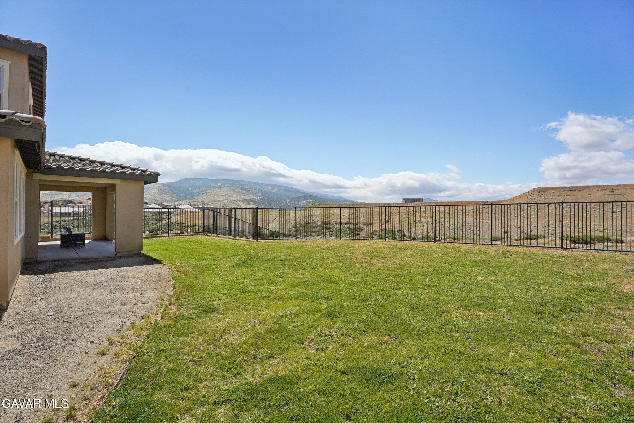 Palmdale, California, 93551, United States, 4 Bedrooms Bedrooms, ,4 BathroomsBathrooms,Residential,For Sale,2033193