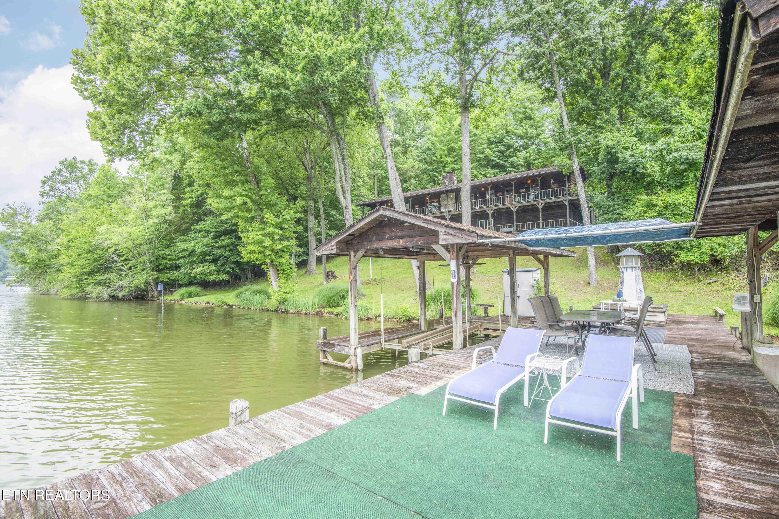 Kingston, Tennessee, 37763, United States, 3 Bedrooms Bedrooms, ,3 BathroomsBathrooms,Residential,For Sale,2013795