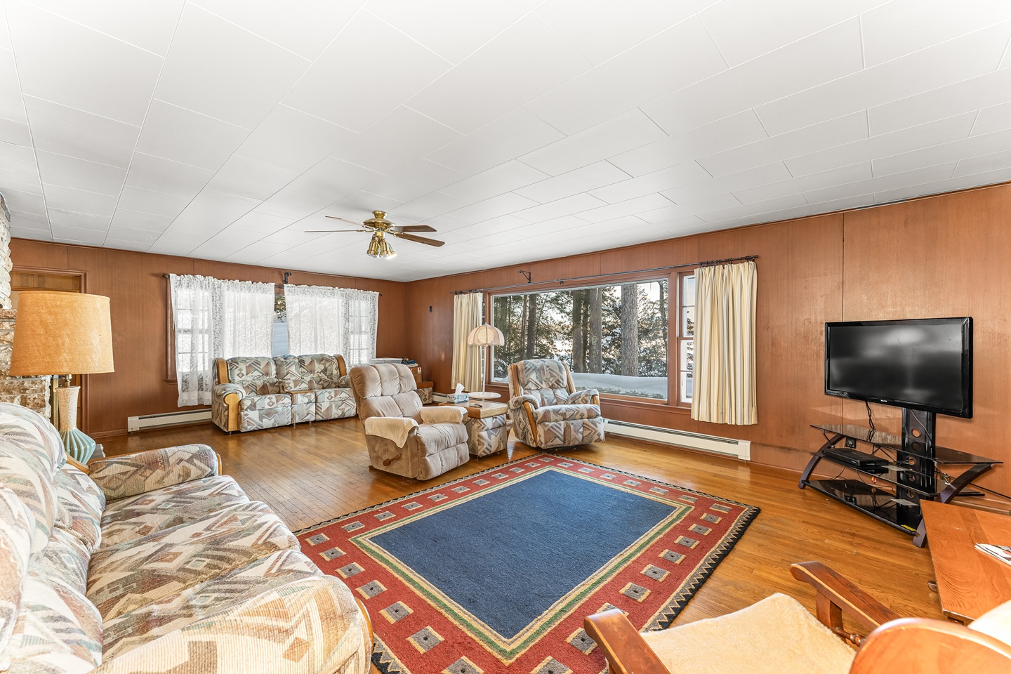 Mercer, Wisconsin, 54547, United States, 3 Bedrooms Bedrooms, ,2 BathroomsBathrooms,Residential,For Sale,2007529