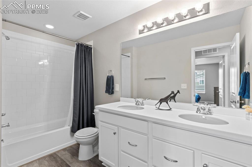 Colorado Springs, Colorado, 80911, United States, 3 Bedrooms Bedrooms, ,2 BathroomsBathrooms,Residential,For Sale,1962368