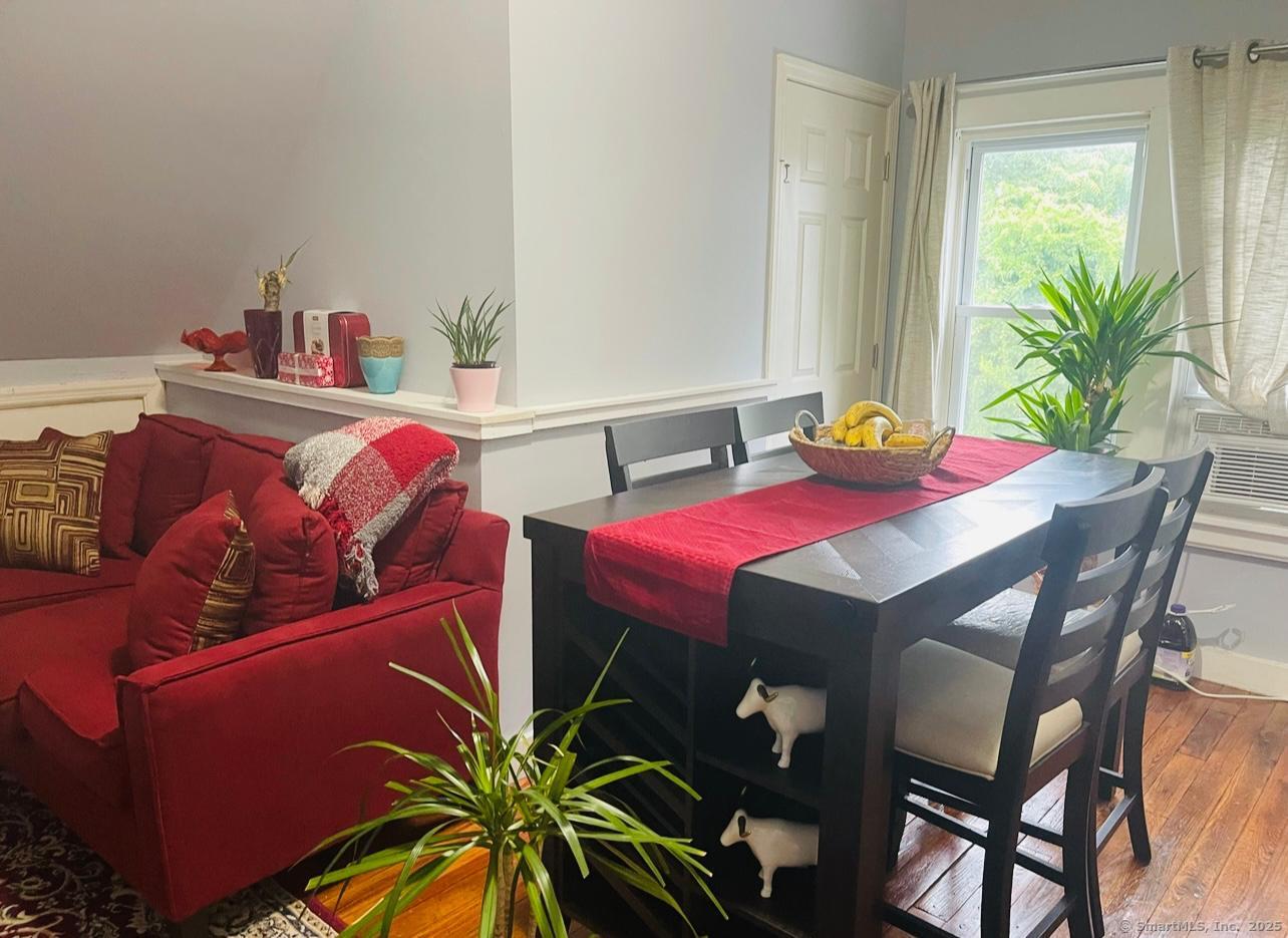 Bridgeport, Connecticut, 06606, United States, 10 Bedrooms Bedrooms, ,2 BathroomsBathrooms,Residential,For Sale,1974129