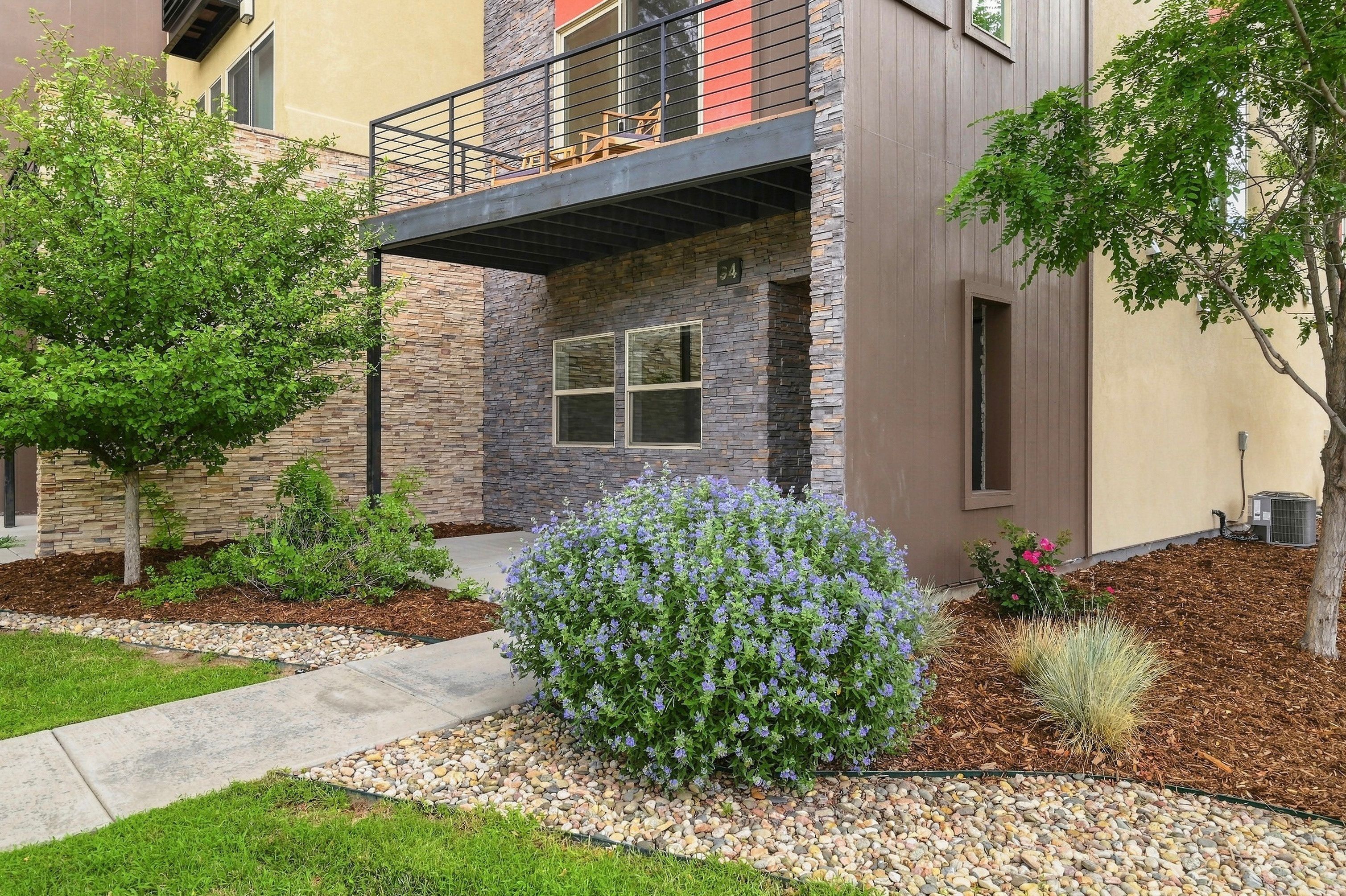  Luxury Living by Cheyenne Creek Walk - 物件實景
