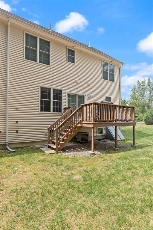 Upton, Massachusetts, 01568, United States, 3 Bedrooms Bedrooms, ,3 BathroomsBathrooms,Residential,For Sale,1912549
