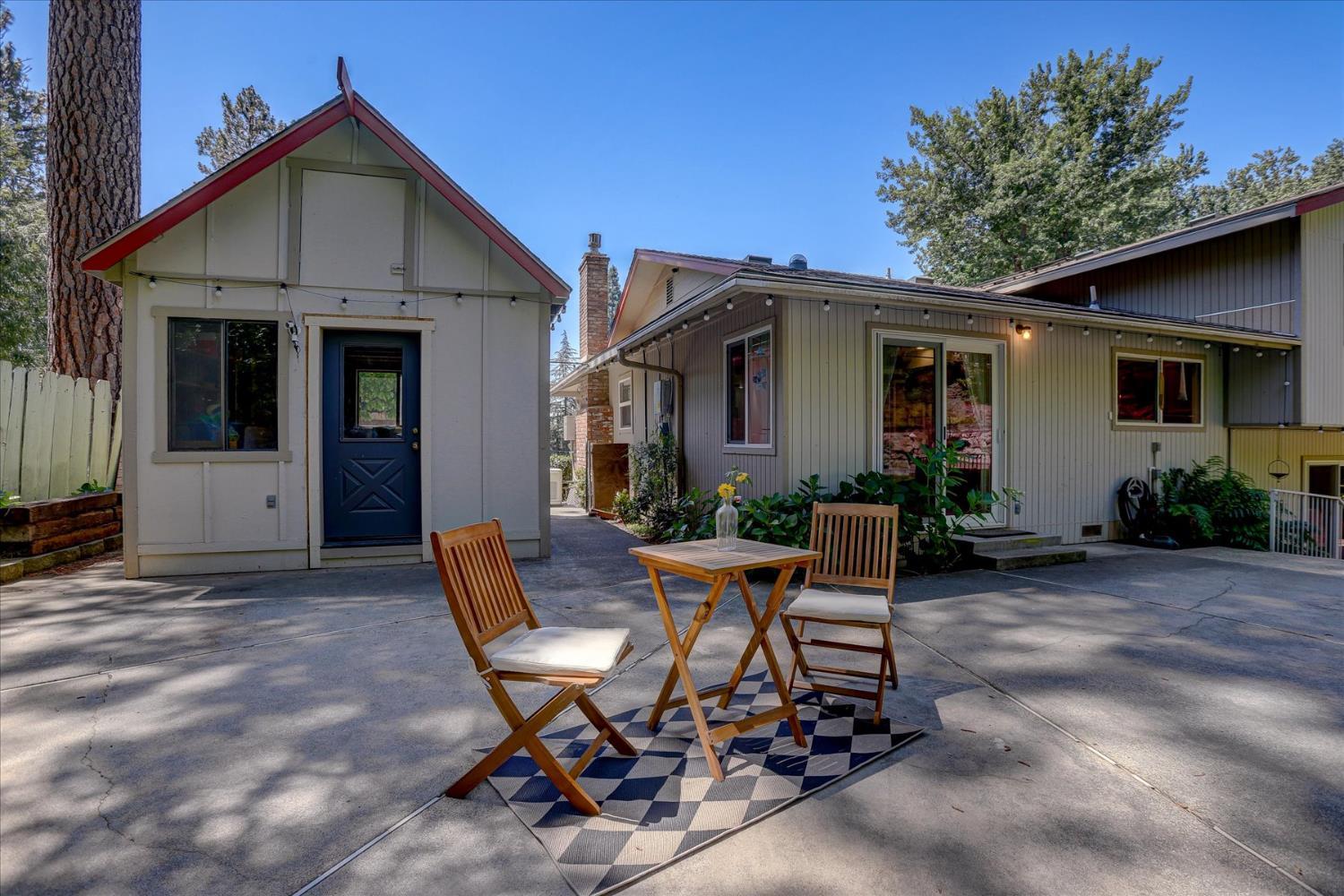 Nevada City, California, 95959, United States, 3 Bedrooms Bedrooms, ,3 BathroomsBathrooms,Residential,For Sale,1858077