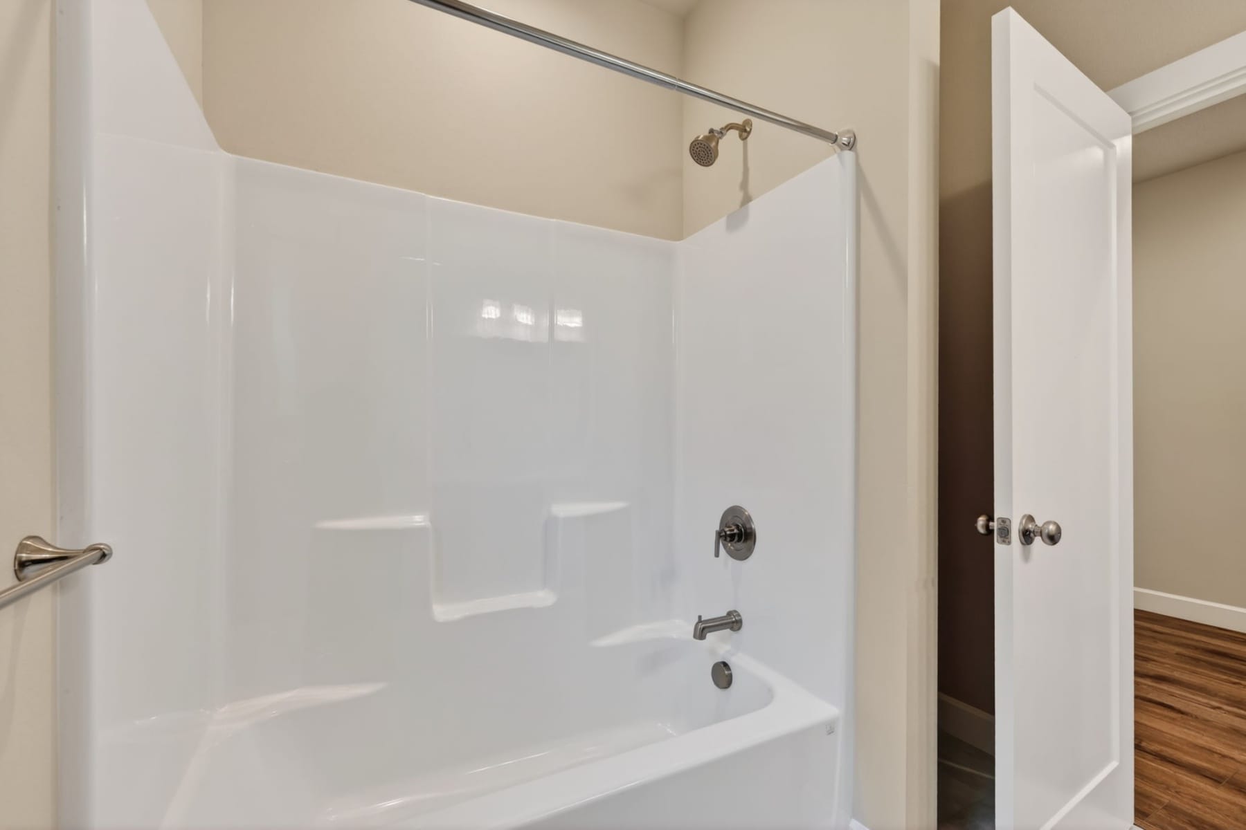  4946 SW Zenith Avenue Redmond, OR 97756 - 物件實景