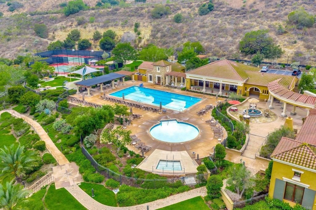 San Diego, California, 92108, United States, 2 Bedrooms Bedrooms, ,2 BathroomsBathrooms,Residential,For Sale,1939795