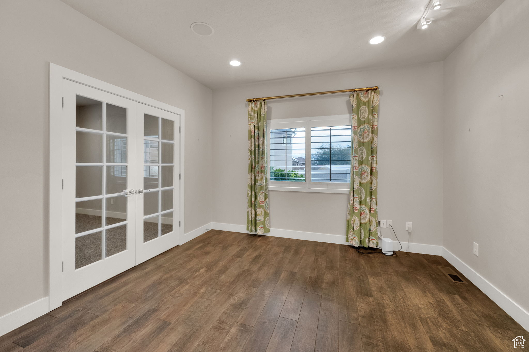 Herriman, Utah, 84096, United States, 5 Bedrooms Bedrooms, ,3 BathroomsBathrooms,Residential,For Sale,1991477