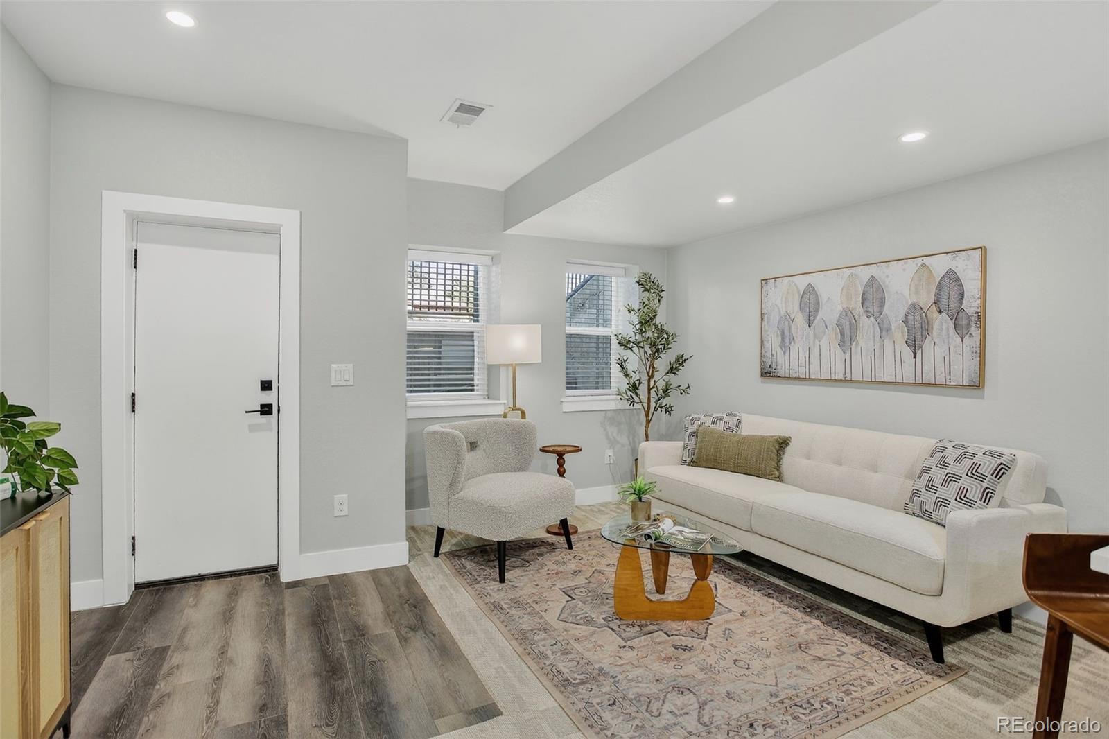 Denver, Colorado, 80204, United States, 3 Bedrooms Bedrooms, ,3 BathroomsBathrooms,Residential,For Sale,1939620