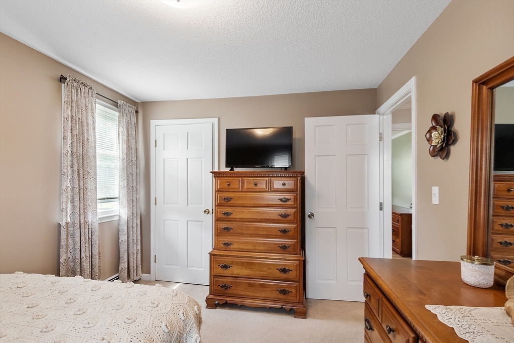 Beverly, Massachusetts, 01915, United States, 3 Bedrooms Bedrooms, ,2 BathroomsBathrooms,Residential,For Sale,1912054