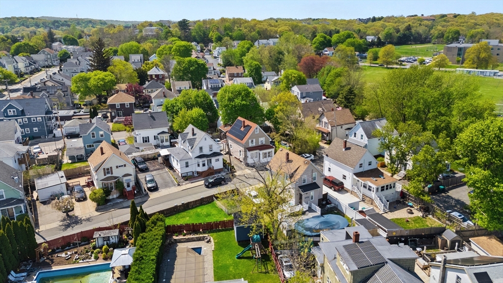 Lynn, Massachusetts, 01905, United States, 3 Bedrooms Bedrooms, ,2 BathroomsBathrooms,Residential,For Sale,1983018