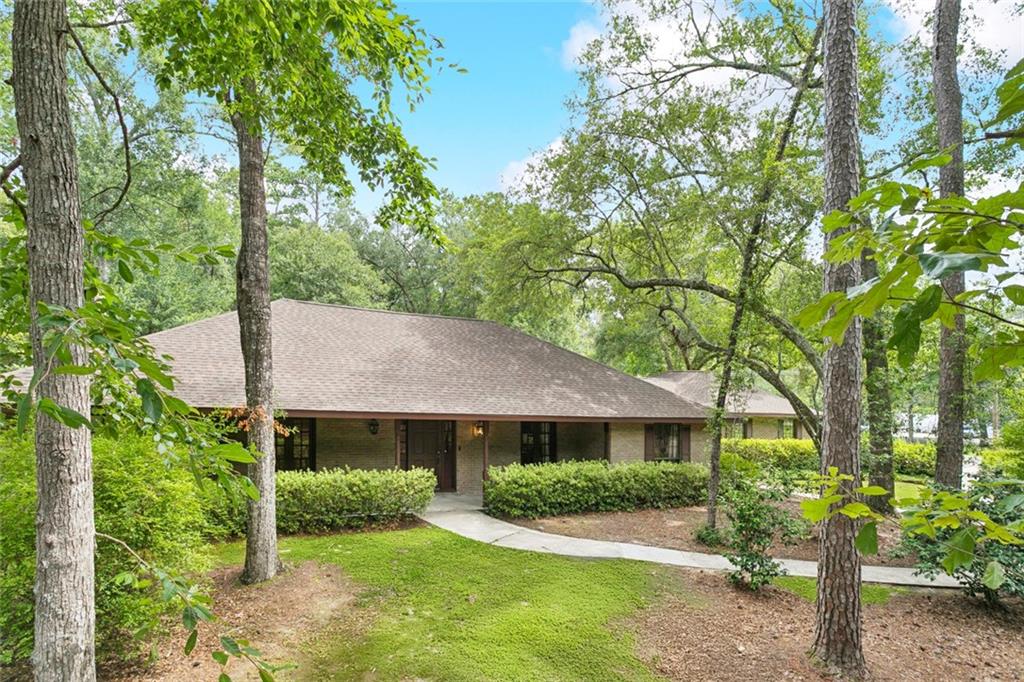 Covington, Louisiana, 70433, United States, 3 Bedrooms Bedrooms, ,3 BathroomsBathrooms,Residential,For Sale,1902659