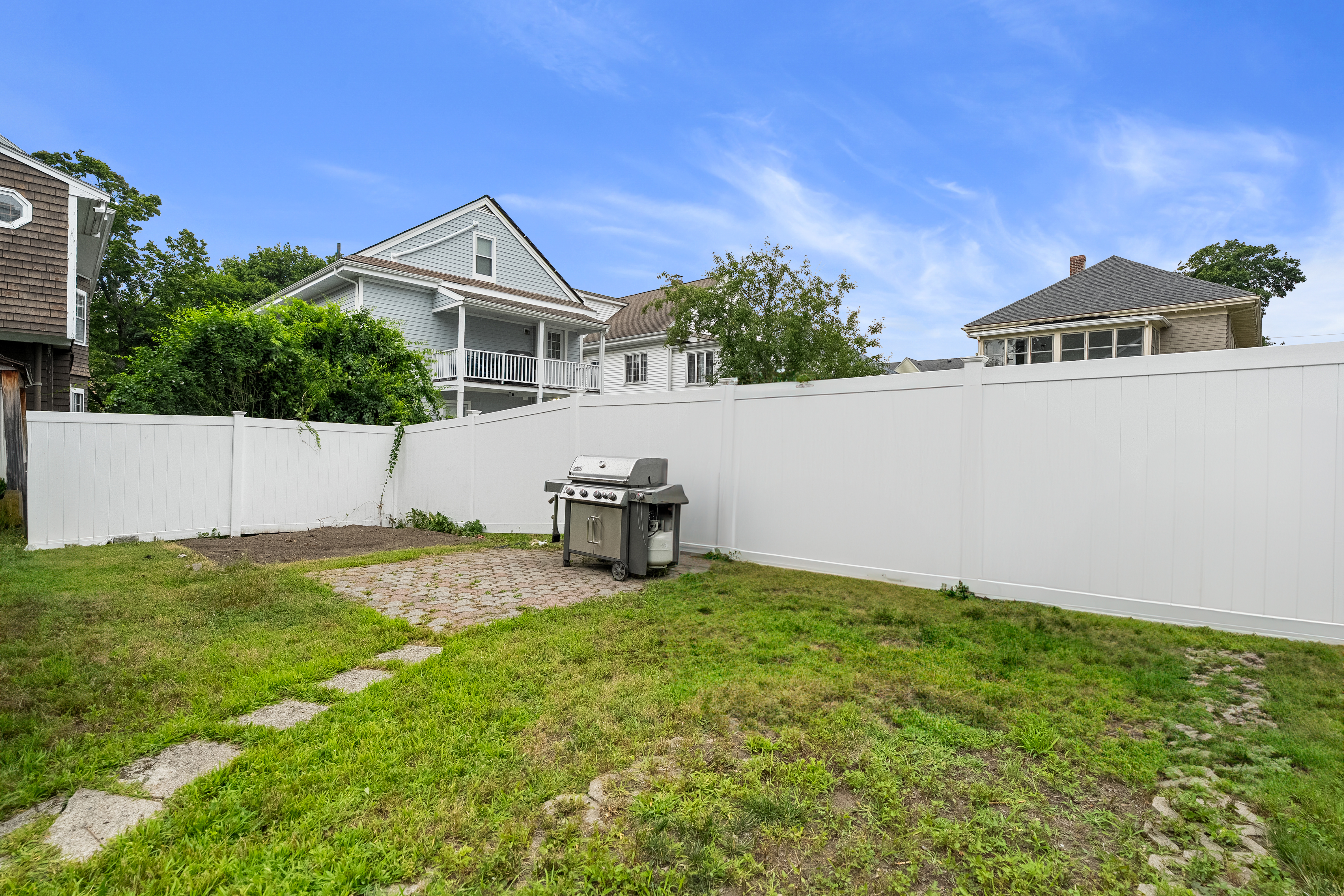  5-7 Locke Street, Arlington, MA, 02476 - 物件實景