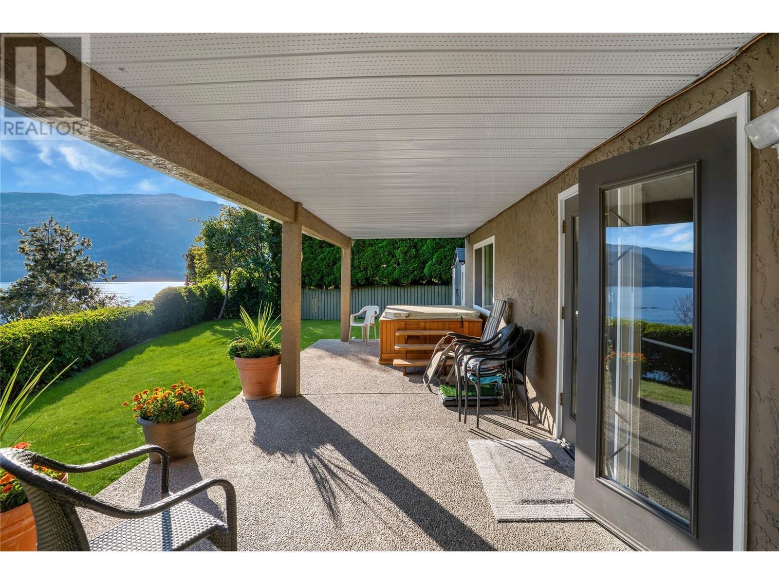 KELOWNA, British Columbia, V1V 2C3, CA, 5 Bedrooms Bedrooms, ,2 BathroomsBathrooms,Residential,For Sale,1911113