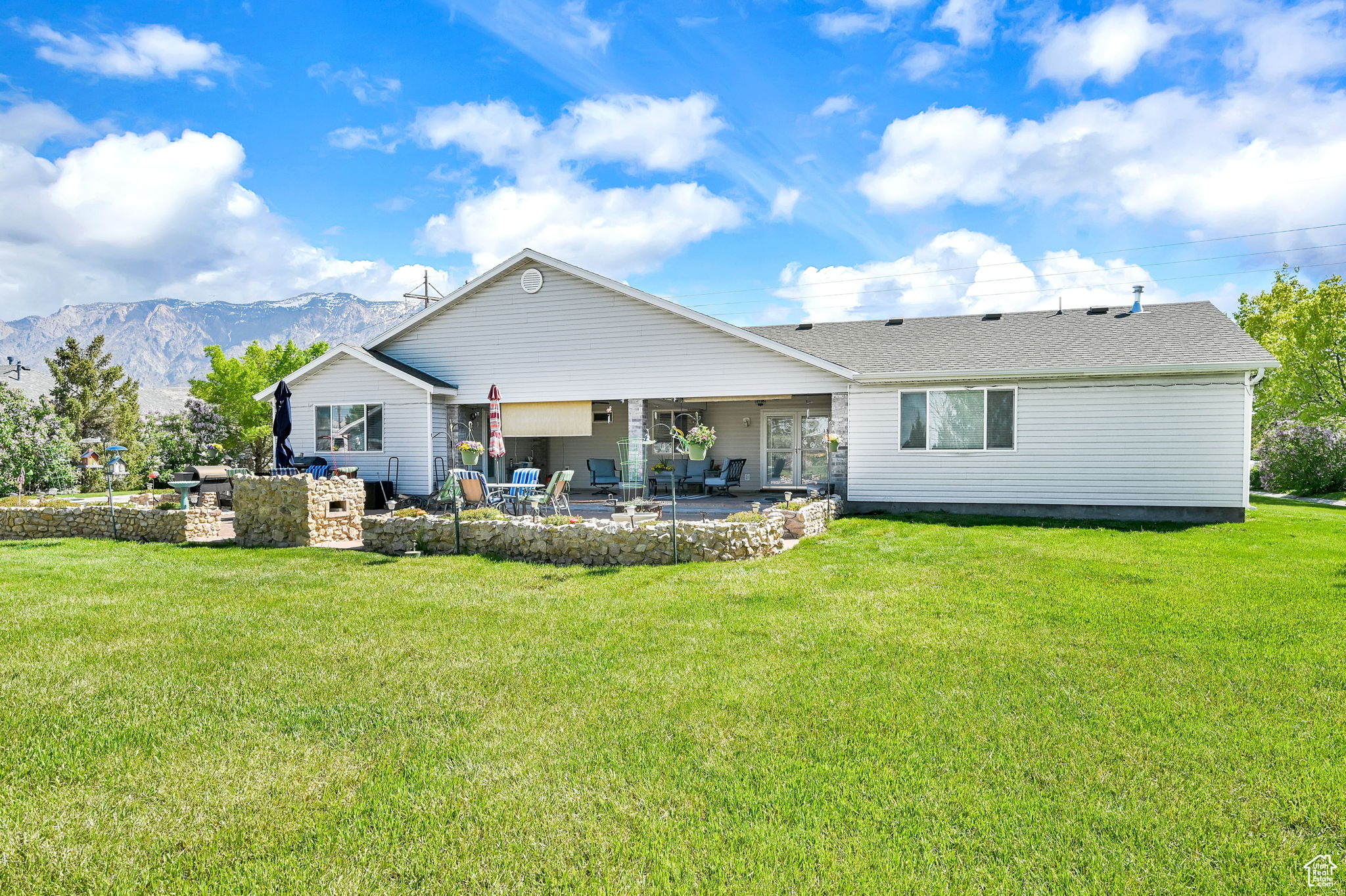 Farr West, Utah, 84404, United States, 4 Bedrooms Bedrooms, ,3 BathroomsBathrooms,Residential,For Sale,1865277