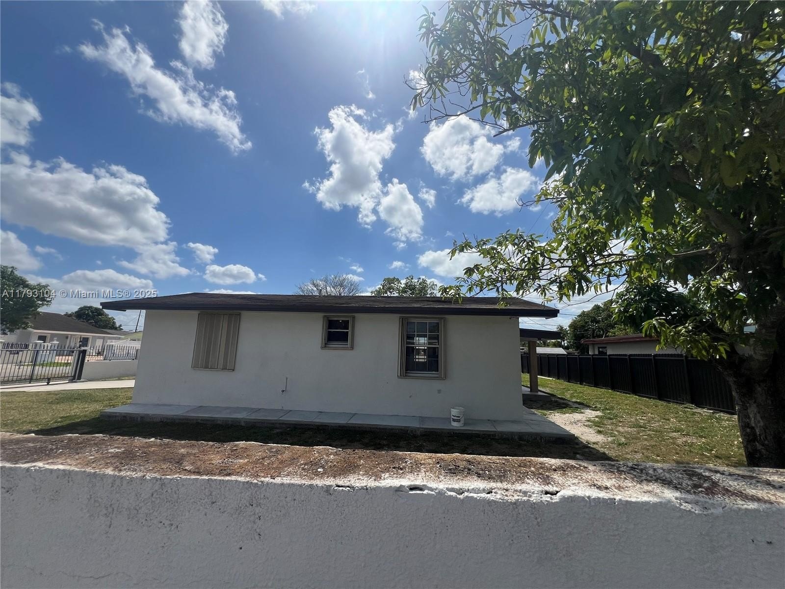 Miami, Florida, 33165, United States, 4 Bedrooms Bedrooms, ,2 BathroomsBathrooms,Residential,For Sale,1936864