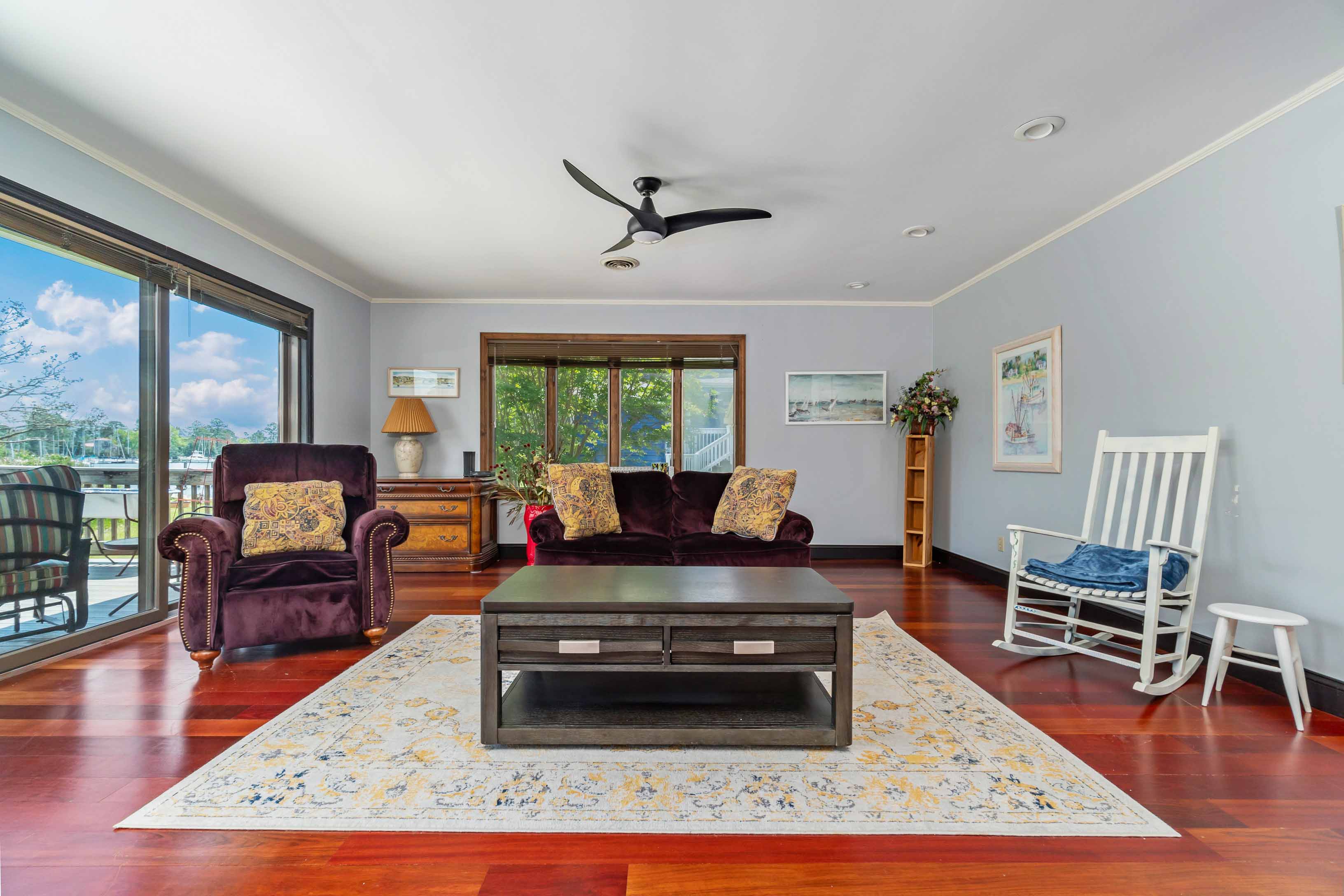 Oriental, North Carolina, 28571, United States, 2 Bedrooms Bedrooms, ,3 BathroomsBathrooms,Residential,For Sale,1943543