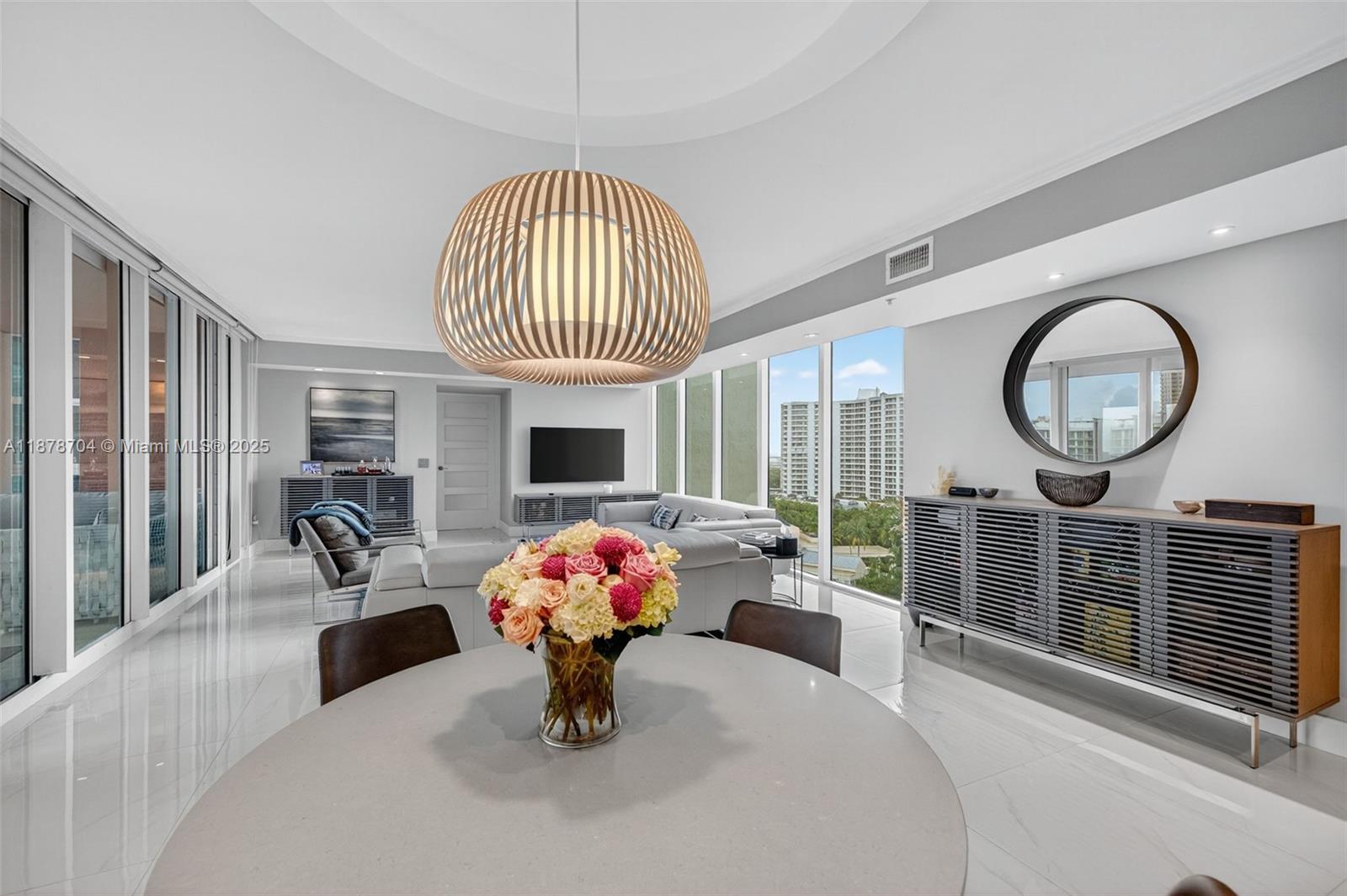 Aventura, Florida, 33180, United States, 2 Bedrooms Bedrooms, ,3 BathroomsBathrooms,Residential,For Sale,1947982