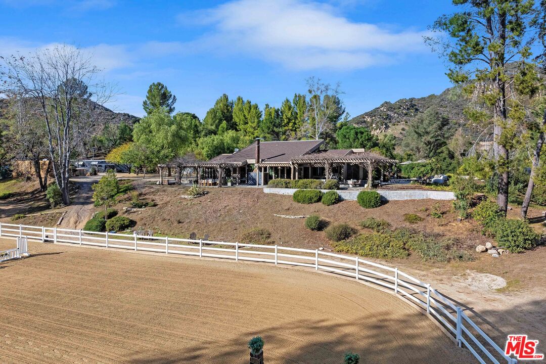 Calabasas, California, 91302, United States, 3 Bedrooms Bedrooms, ,2 BathroomsBathrooms,Residential,For Sale,1723181