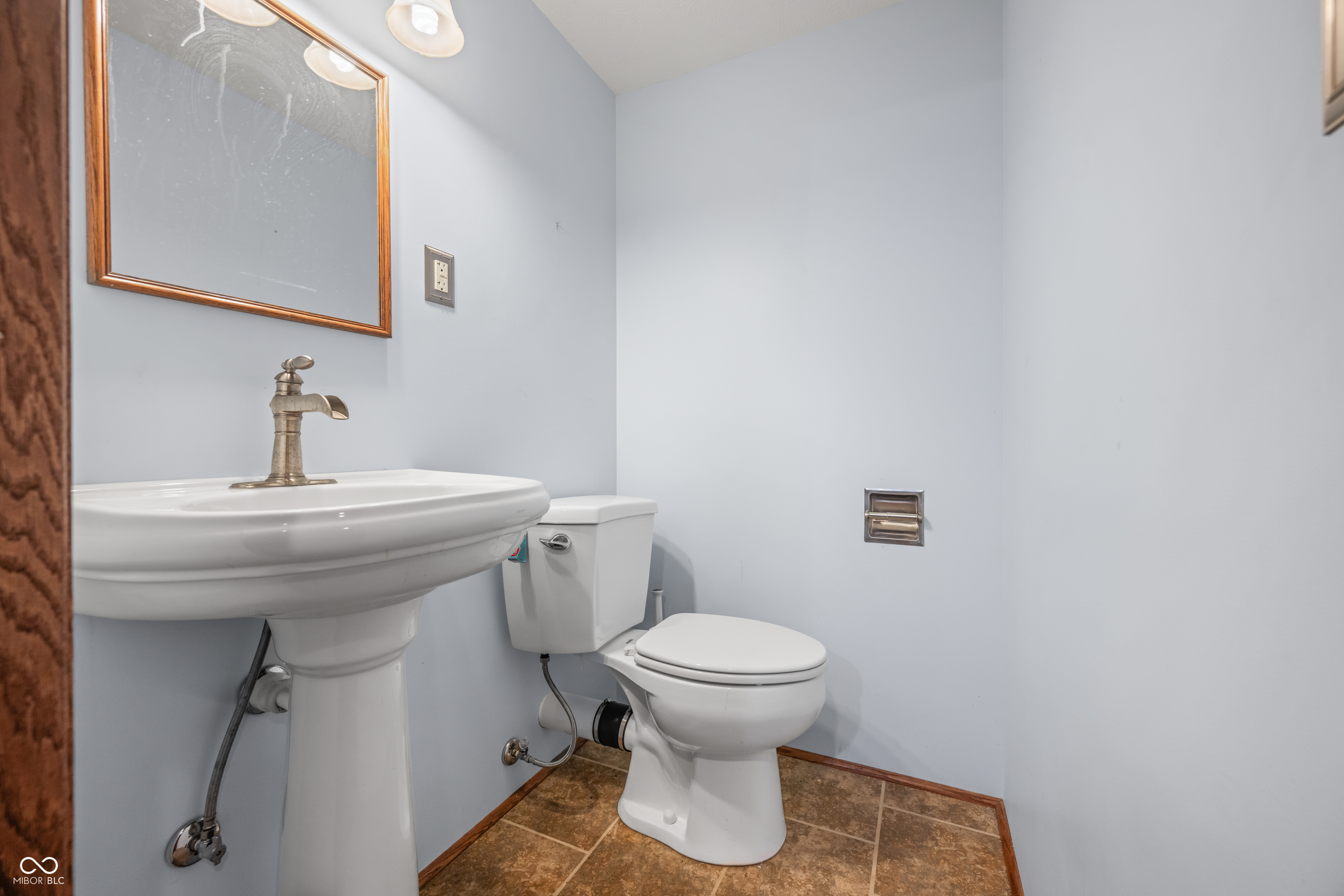 Trafalgar, Indiana, 46181, United States, 3 Bedrooms Bedrooms, ,4 BathroomsBathrooms,Residential,For Sale,1928736