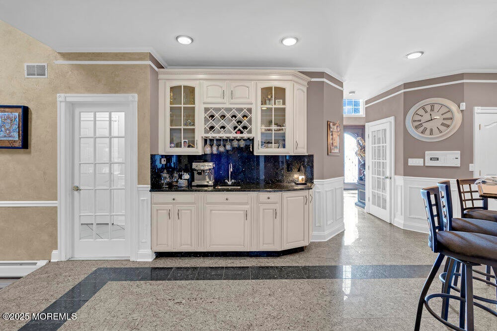 Manalapan, New Jersey, 07726, United States, 5 Bedrooms Bedrooms, ,5 BathroomsBathrooms,Residential,For Sale,1980978