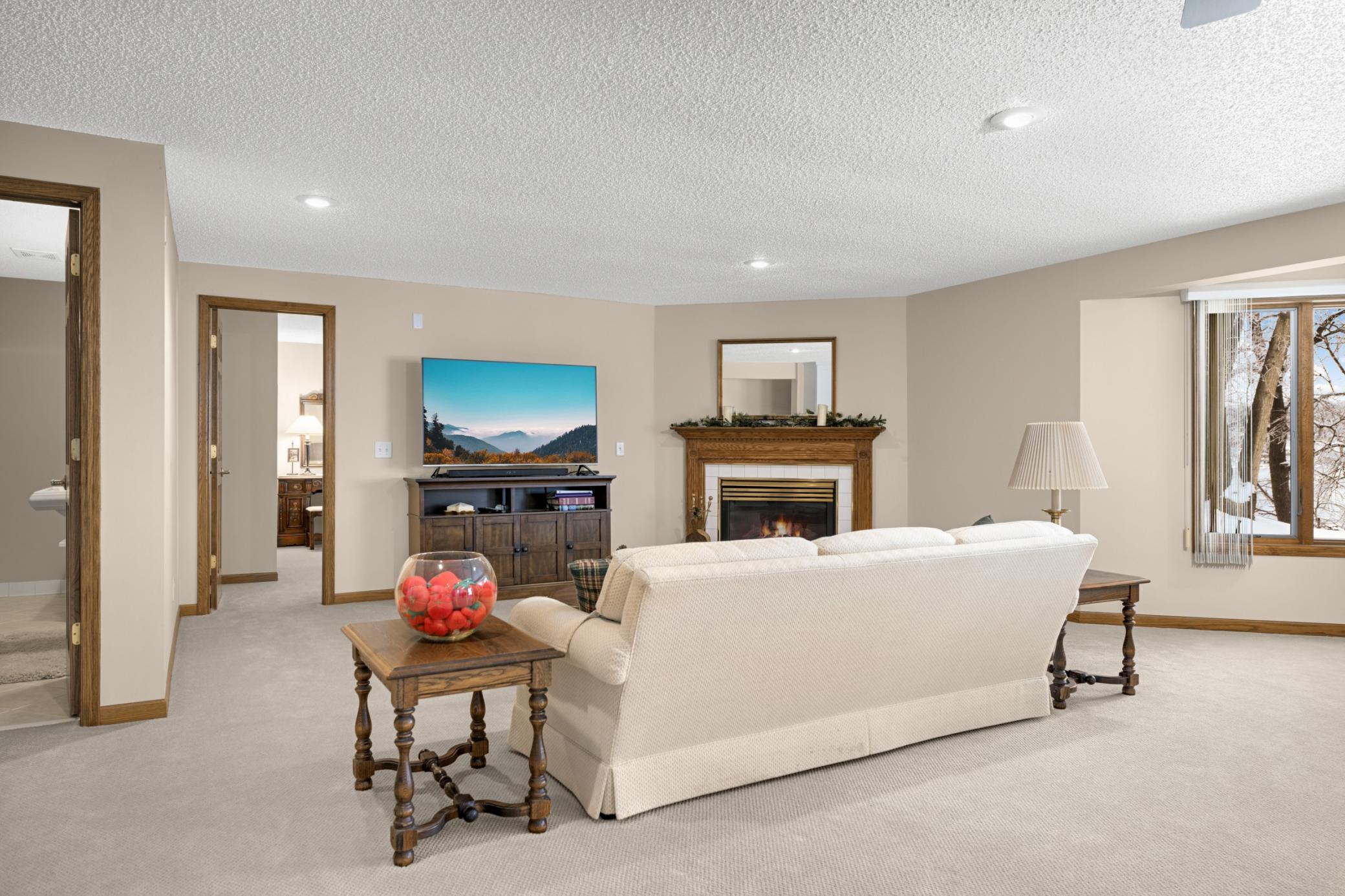 Prior Lake, Minnesota, 55372, United States, 4 Bedrooms Bedrooms, ,3 BathroomsBathrooms,Residential,For Sale,2003014