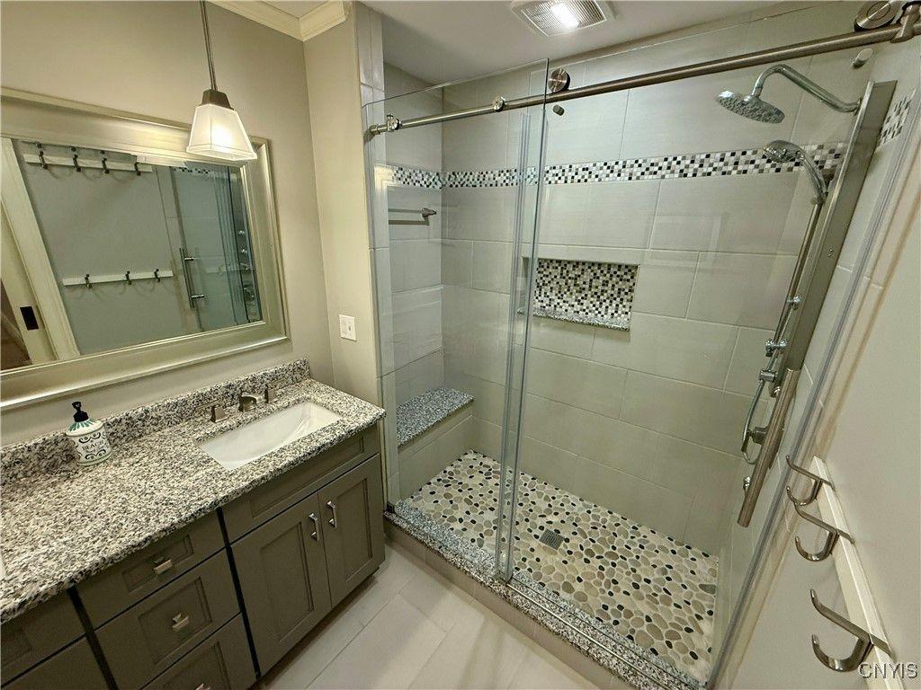 Fayetteville, New York, 13066, United States, 5 Bedrooms Bedrooms, ,3 BathroomsBathrooms,Residential,For Sale,1868500