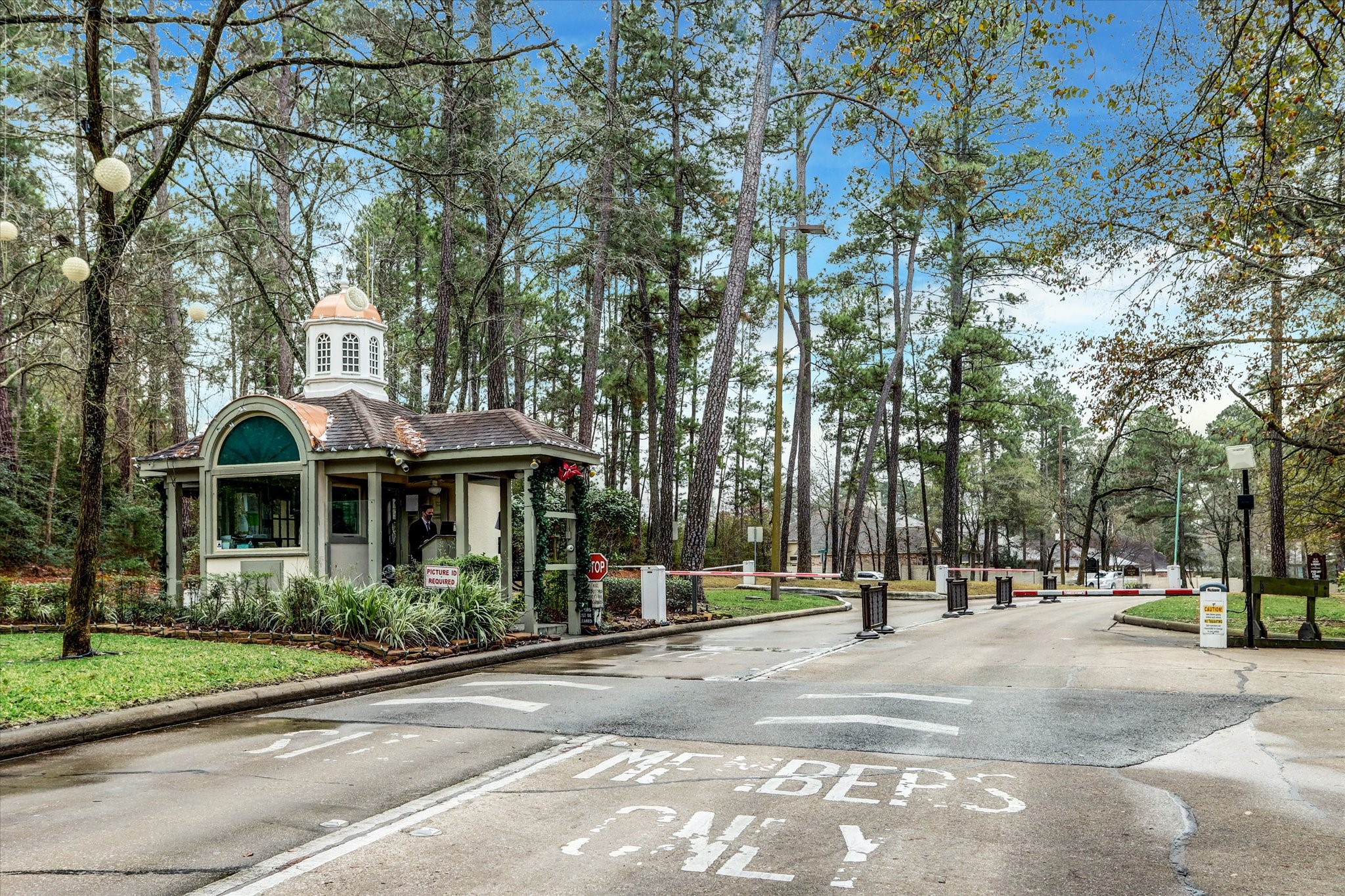  203 Hampton Glen Road - 物件實景