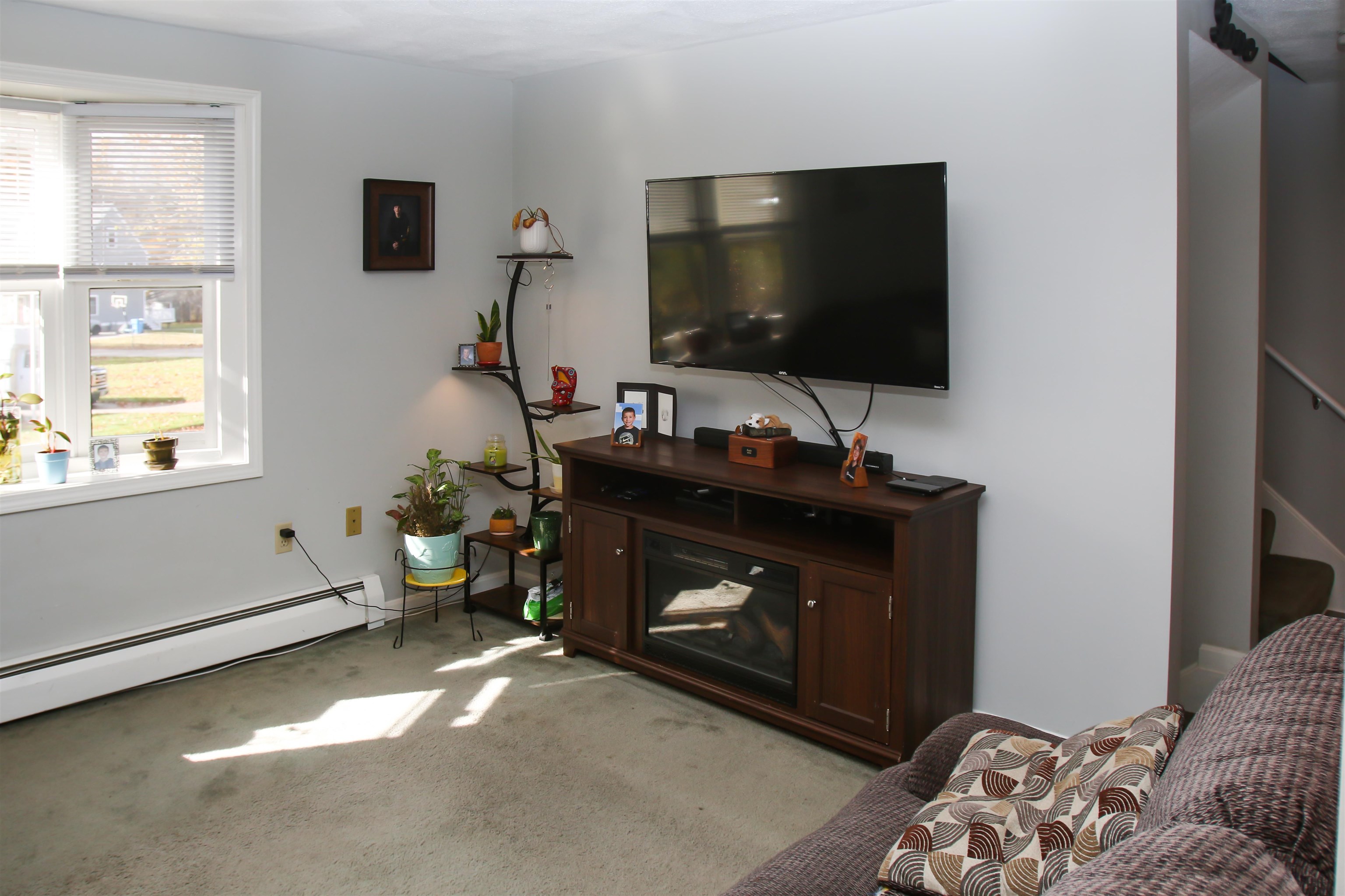 Merrimac, Massachusetts, 01860, United States, 3 Bedrooms Bedrooms, ,3 BathroomsBathrooms,Residential,For Sale,1985648