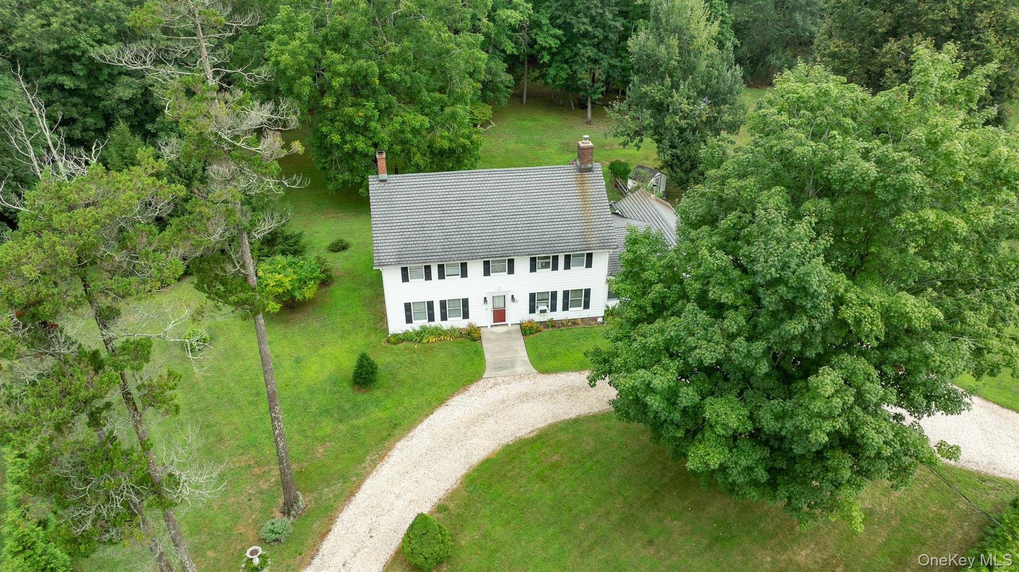 Manorville, New York, 11949, United States, 4 Bedrooms Bedrooms, ,2 BathroomsBathrooms,Residential,For Sale,1917125