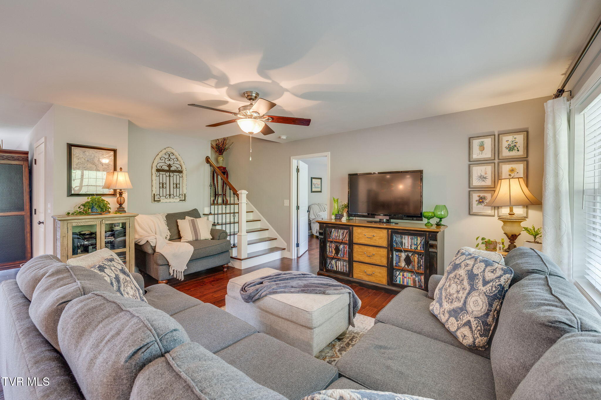 Bluff City, Tennessee, 37618, United States, 3 Bedrooms Bedrooms, ,4 BathroomsBathrooms,Residential,For Sale,2048525