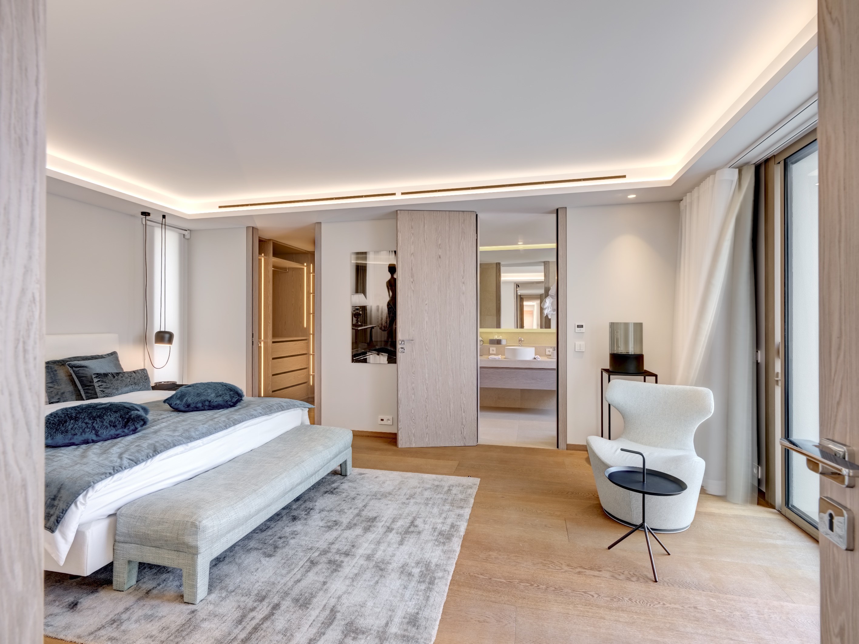  Contemporary luxury villa with guest house, wellness area and pool for sale in … - 物件實景