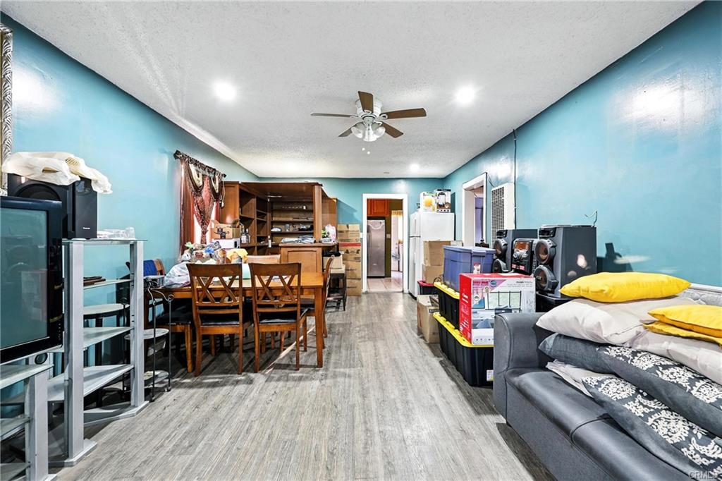 Los Angeles, California, 90002, United States, 4 Bedrooms Bedrooms, ,2 BathroomsBathrooms,Residential,For Sale,1909534
