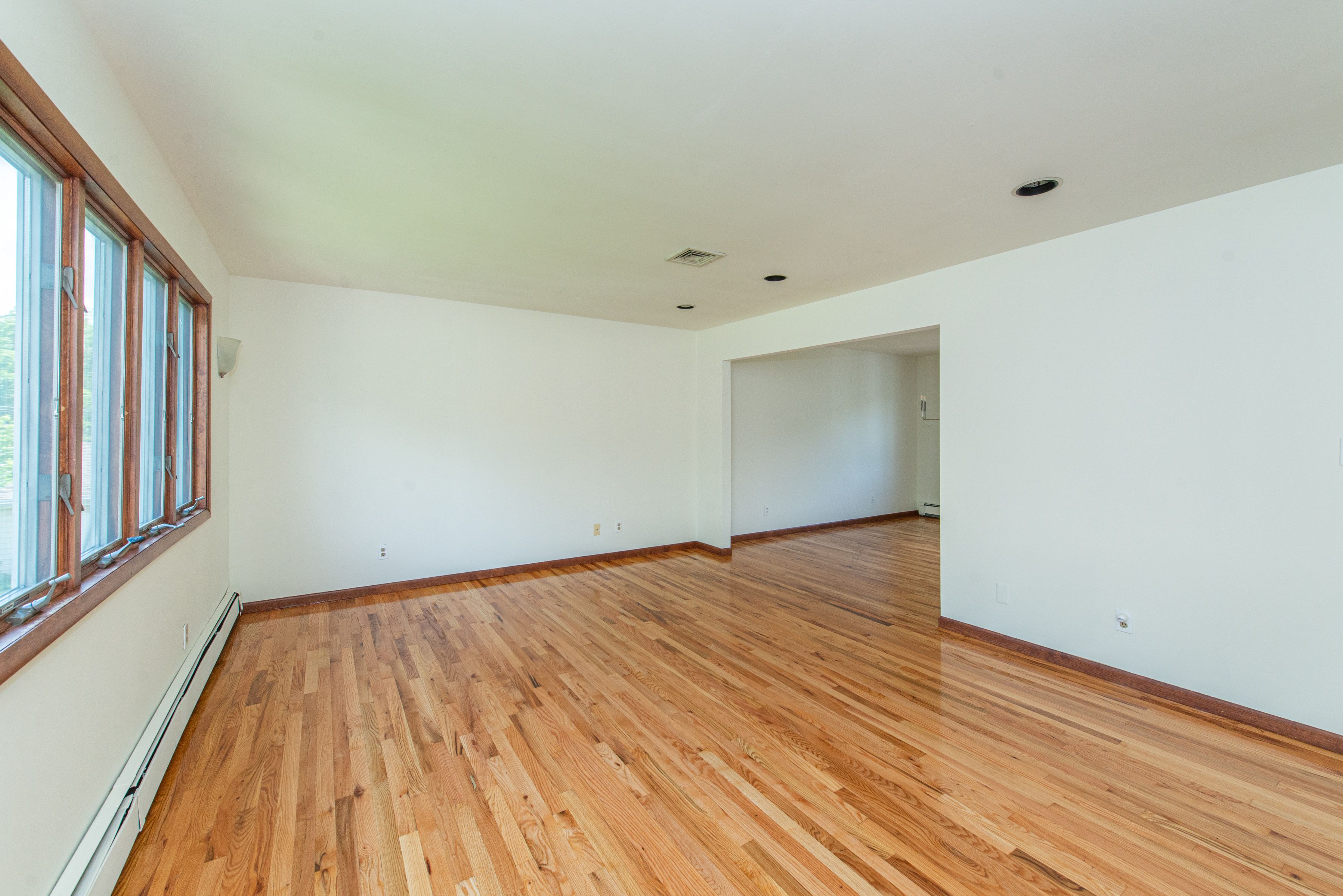 Montville Twp., New Jersey, 07082, United States, 4 Bedrooms Bedrooms, ,3 BathroomsBathrooms,Residential,For Sale,1834822