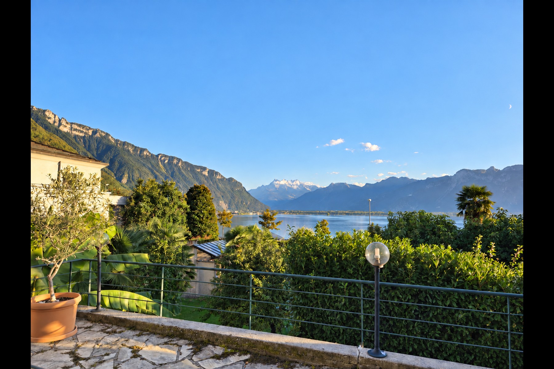  Stunning apartment with a large garden - Magnificent view of the lake - 物件實景
