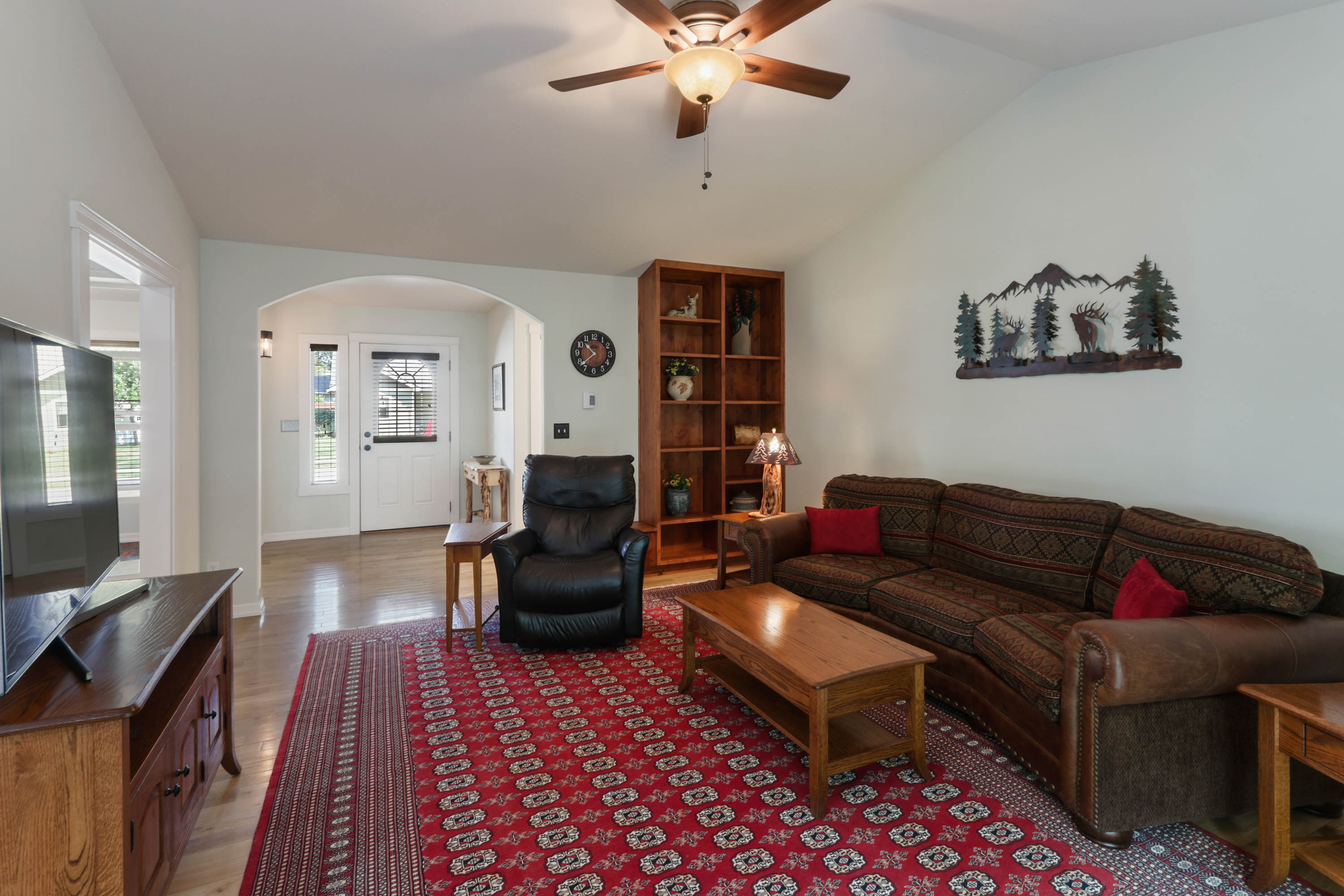 Sandpoint, Idaho, 83864, United States, 3 Bedrooms Bedrooms, ,2 BathroomsBathrooms,Residential,For Sale,1975029