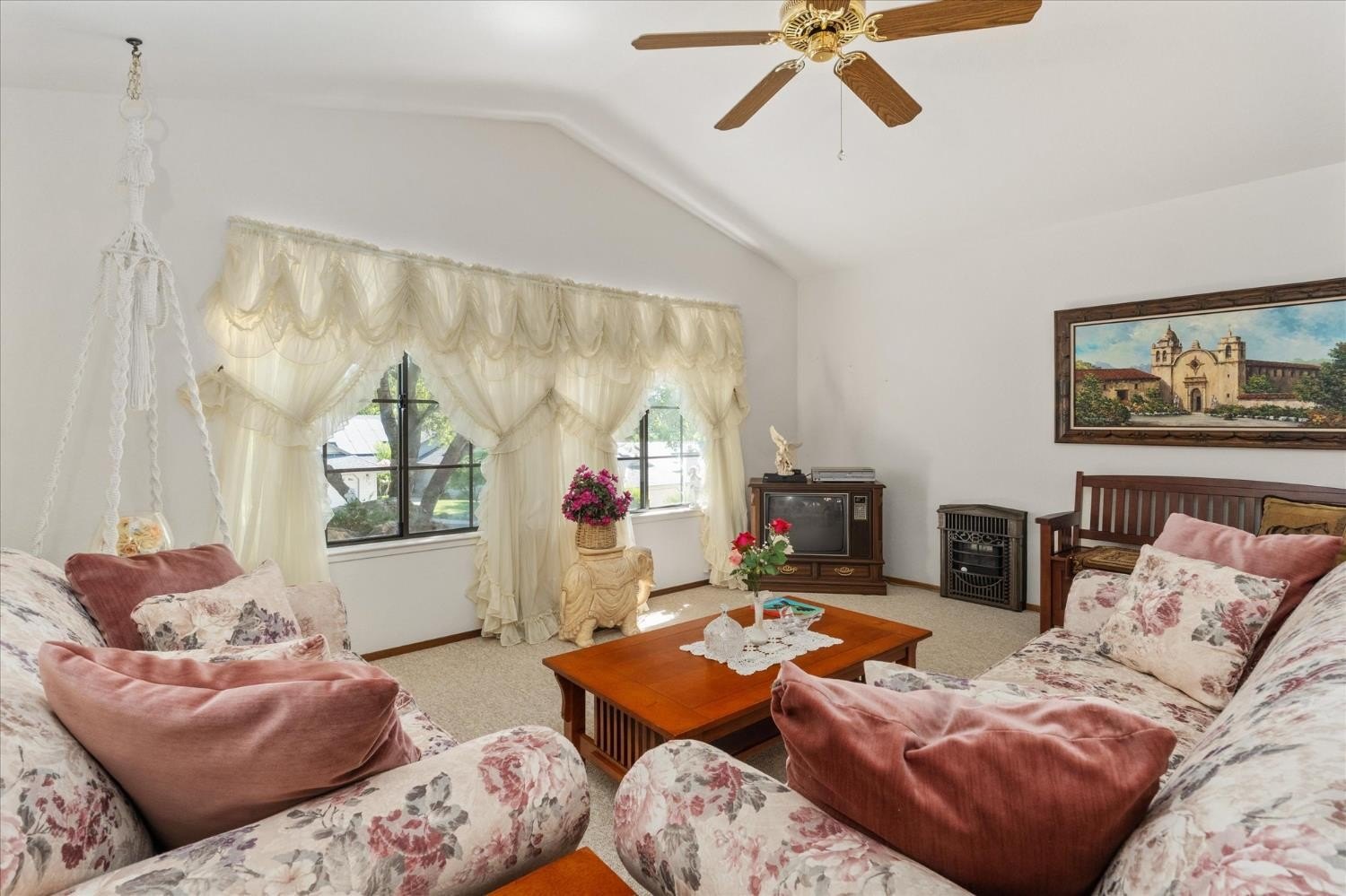 Angels Camp, California, 95222, United States, 3 Bedrooms Bedrooms, ,2 BathroomsBathrooms,Residential,For Sale,1881530