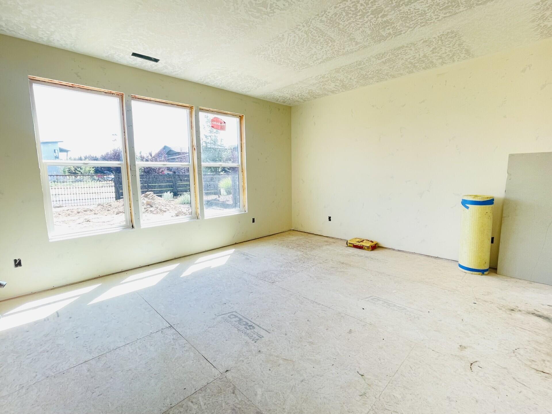 Sisters, Oregon, 97759, United States, 3 Bedrooms Bedrooms, ,3 BathroomsBathrooms,Residential,For Sale,1897392