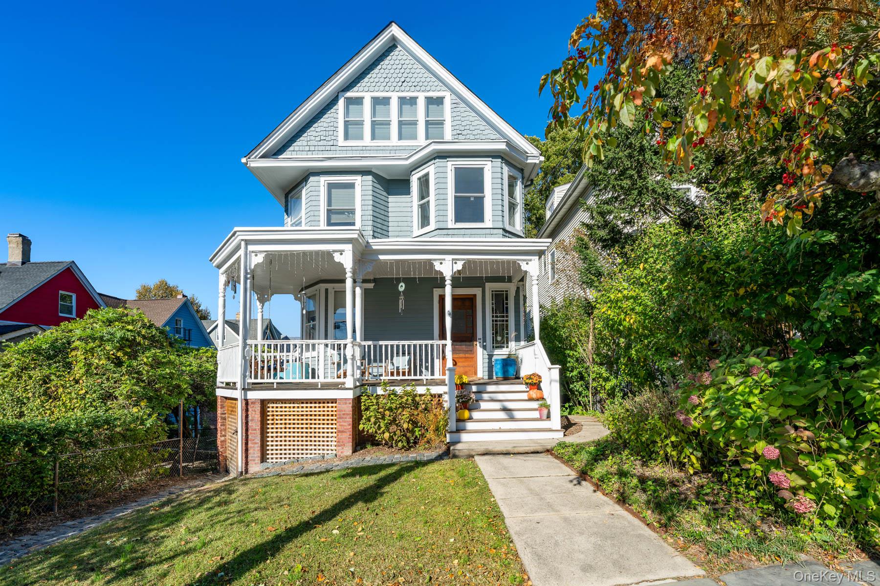 Tarrytown, New York, 10591, United States, 3 Bedrooms Bedrooms, ,4 BathroomsBathrooms,Residential,For Sale,1989441